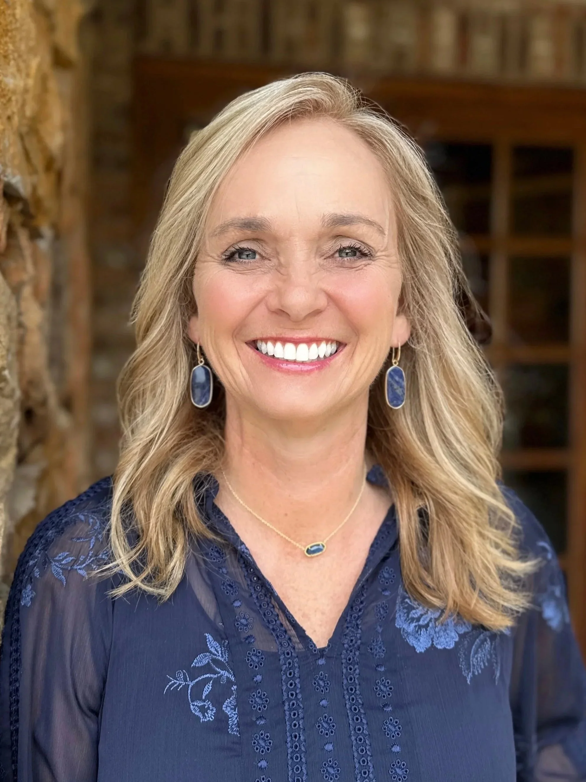 Argyle, TX Family Therapist, Lee Ann Helsing at Harvest Counseling & Wellness, located at 142 Old Town Blvd N #200. Lee Ann sees clients as young as 3 years old, teens, adults, & couples for family therapy, play therapy, & Art Therapy in North DFW.