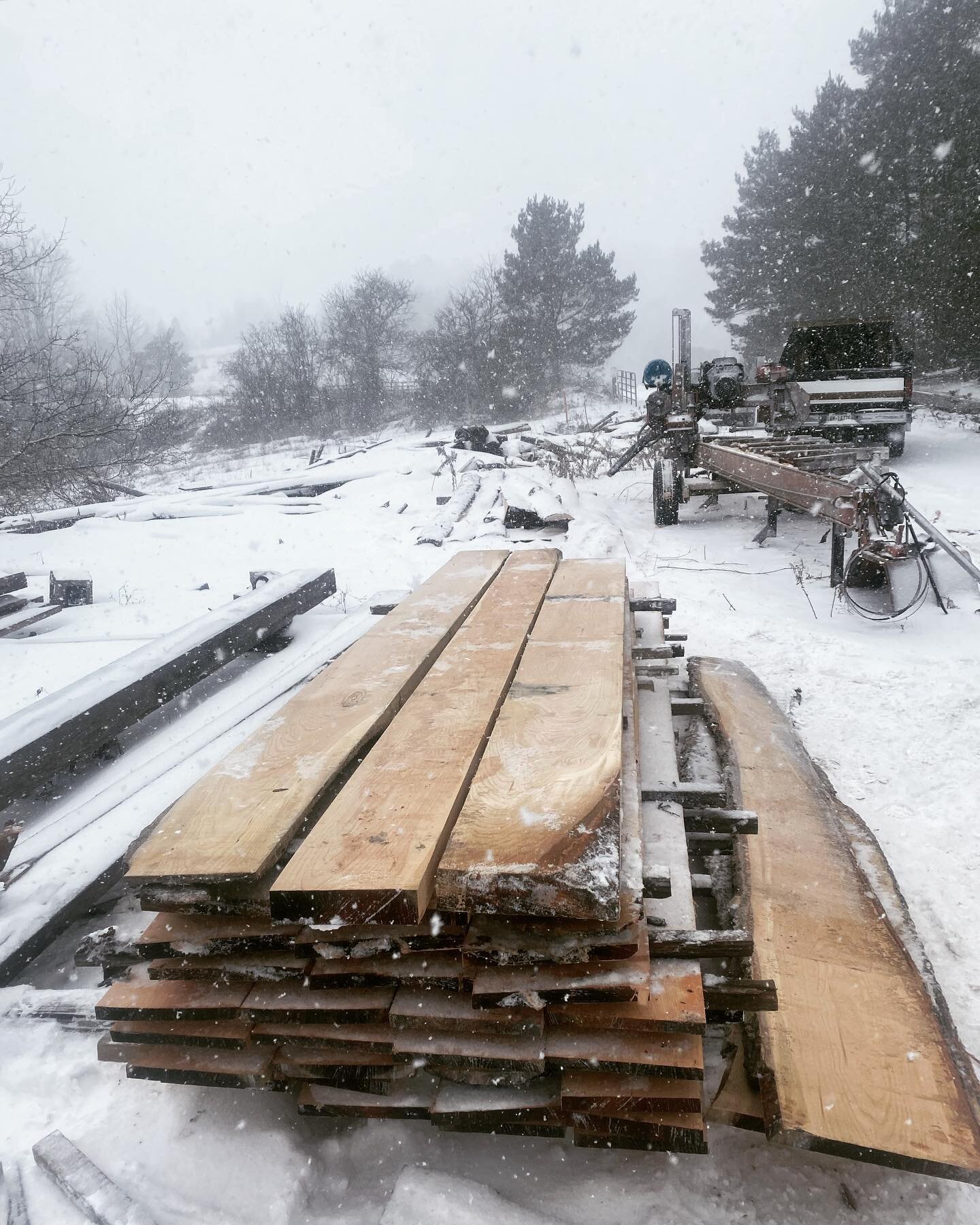 It&rsquo;s hard to believe this was only one Cherry log. &bull;
&bull;
&bull;
&bull;
&bull;
#rusticfurniture #durhamwoodworking #kawarthalakescarpentry
 #woodworking #cedar #woodsiding #woodmizer #reclaimedwood #reclaimedwoodfurniture #woodprojects #