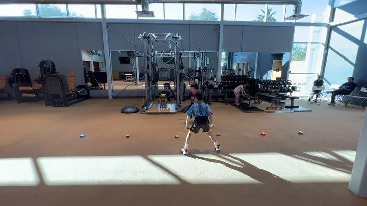#tennis #tennisfitness #tennisfit #tennisperformance #tennisperformancetraining #tennisconditioning #tennislasvegas #tennishenderson #dutraining #sportsperformance #sportsperformancetraining #tennisprehab #tennisrehab #tennisinjuryprevention #tennisf