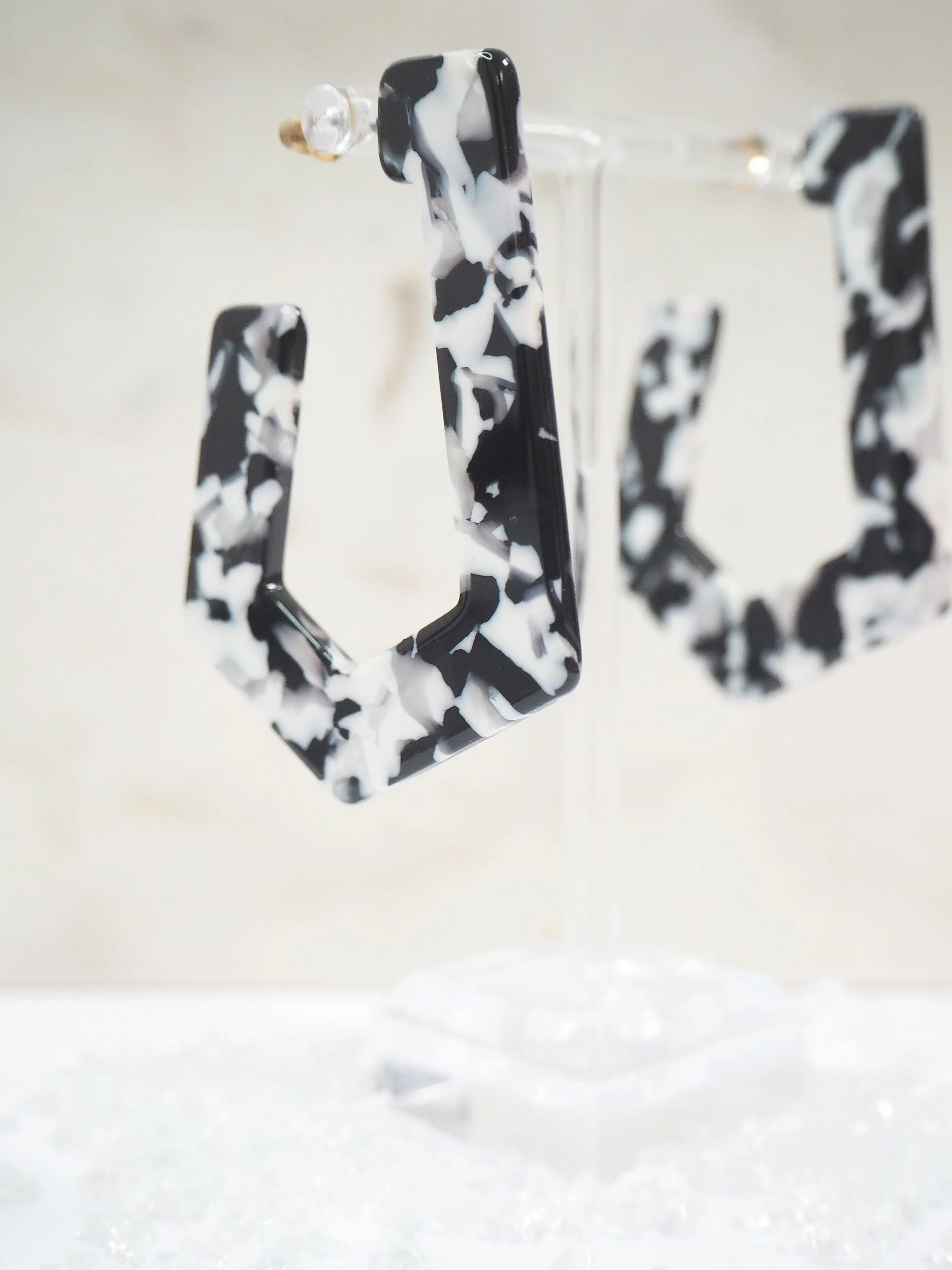 FDA6EB6F-8318-497B-AB18-2F3BC1E66C11