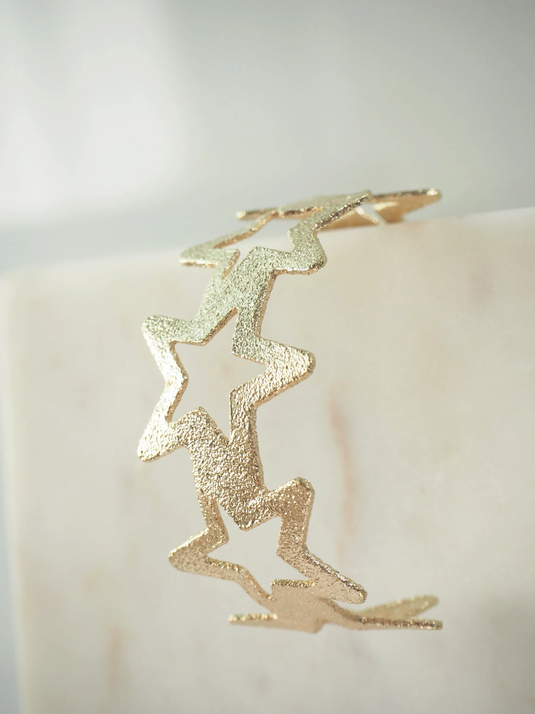 D7083D33-2C49-4E81-8102-AD3E41919FA9