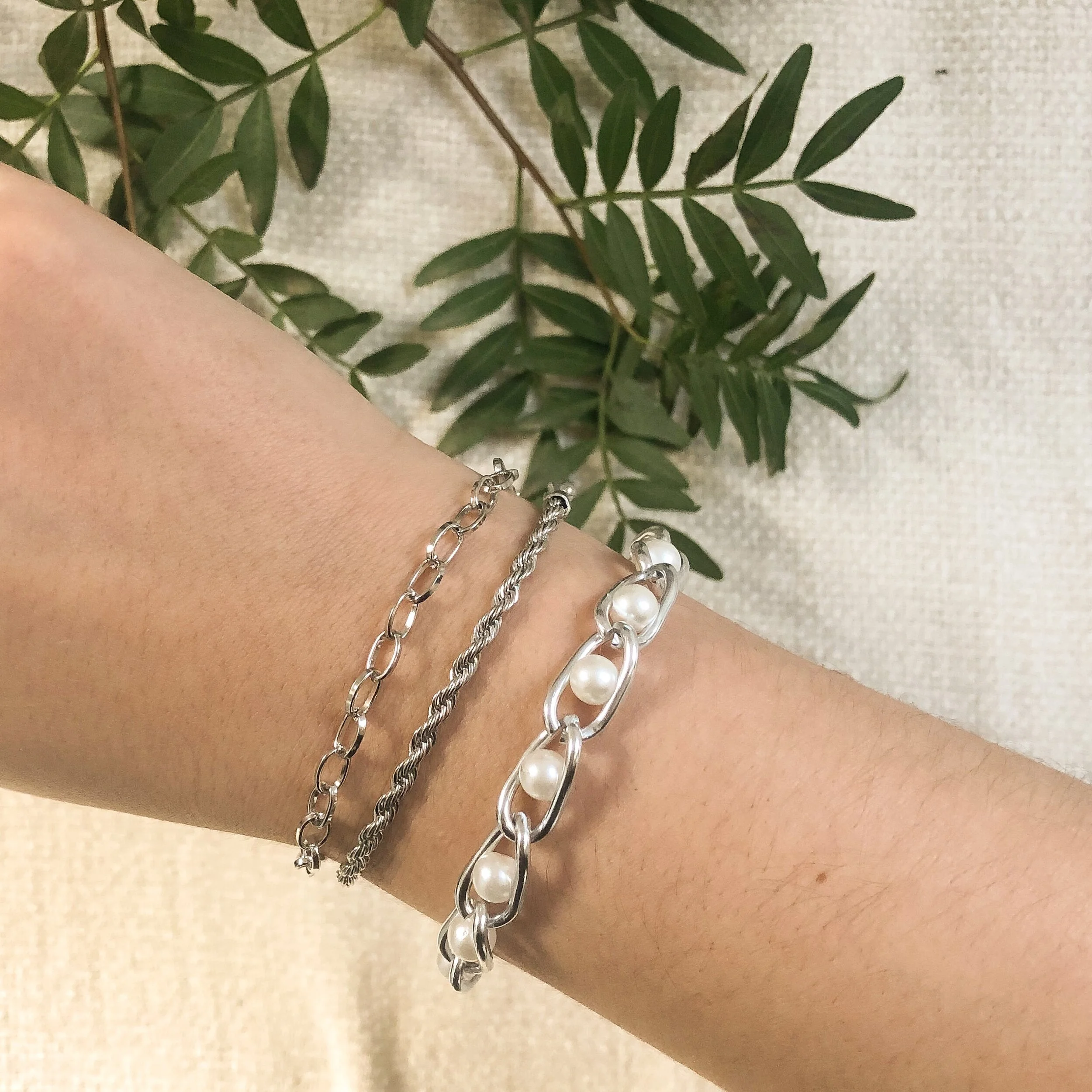 C4BBA157-1016-4F41-B1EC-E30E736626C9