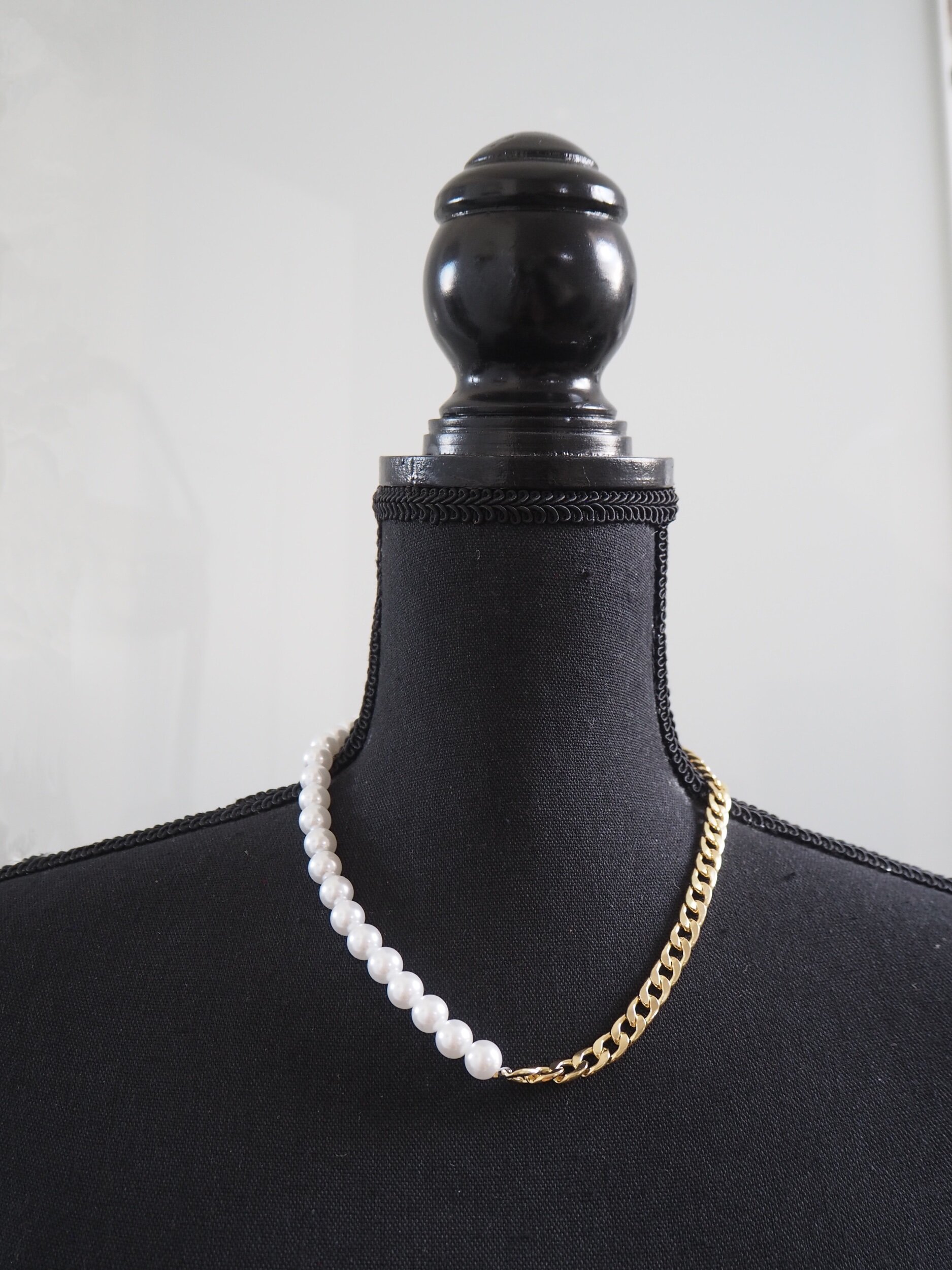 FEB7DC1A-8AC2-4451-8672-FB9B367BAFAA