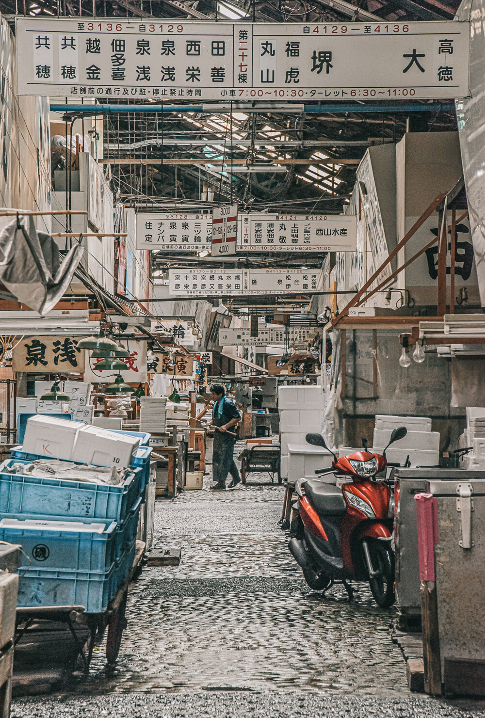 Japan_Old_Tsukiji_Nomad_Photos-26.jpg