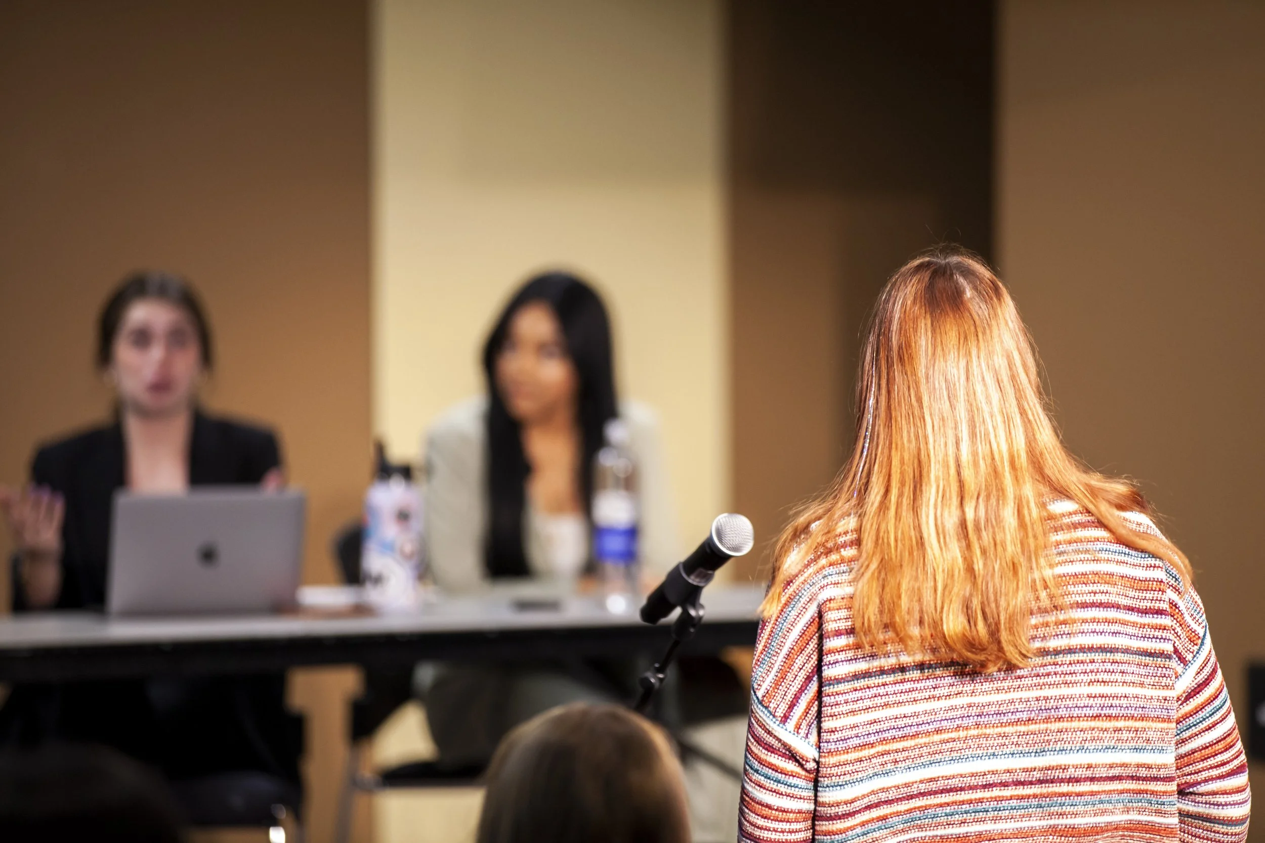 Senators and Students Discuss Campus Issues at First-Ever ASG Town Hall