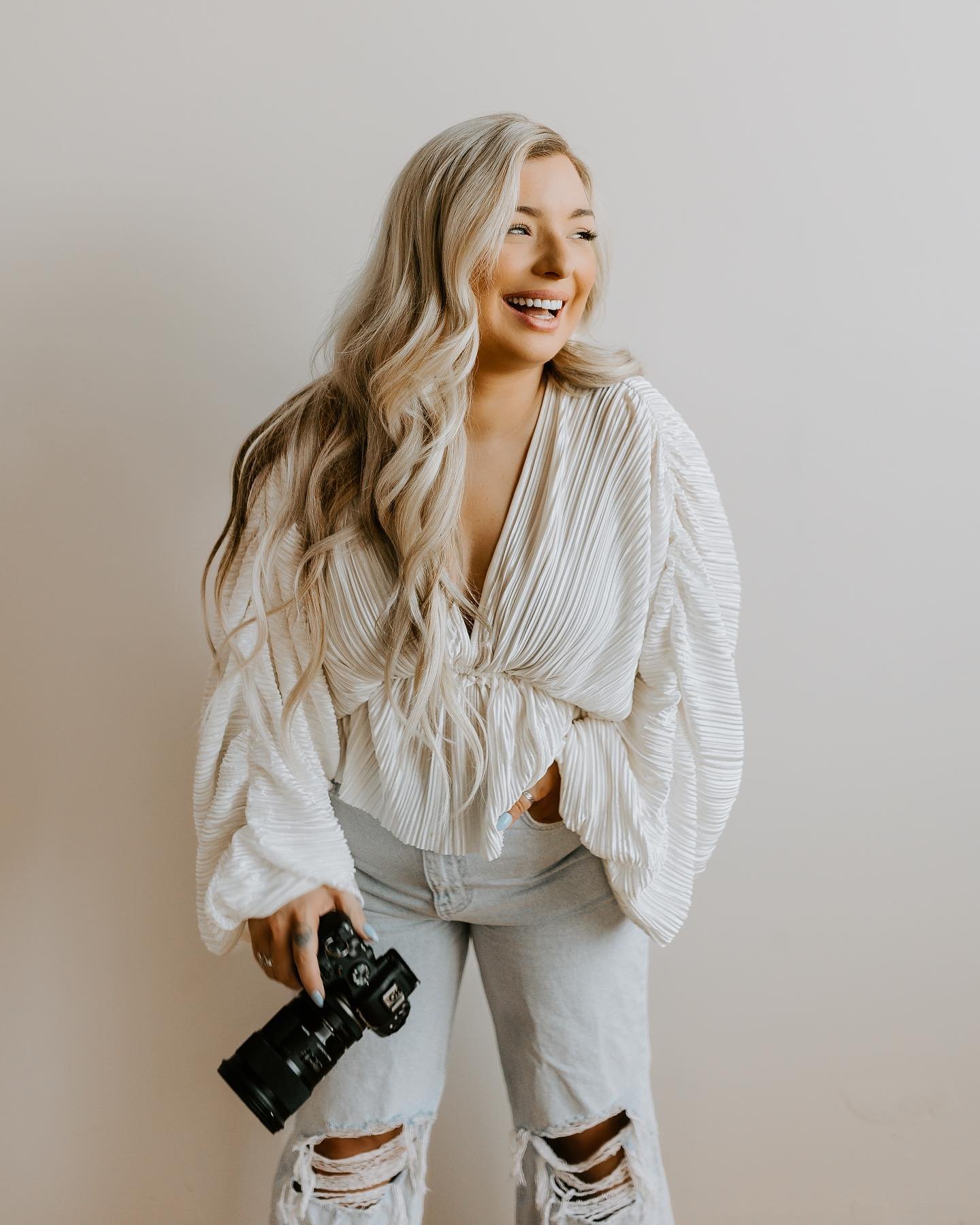 Hey new followers! I&rsquo;m ashlee owner of ap FILM &amp; PHOTO and co-owner of @cedarandfawncollective &hellip; 

I started going steady with photography and videography fresh out of college in 2016 then settled down in 2020, making ap FILM &amp; P