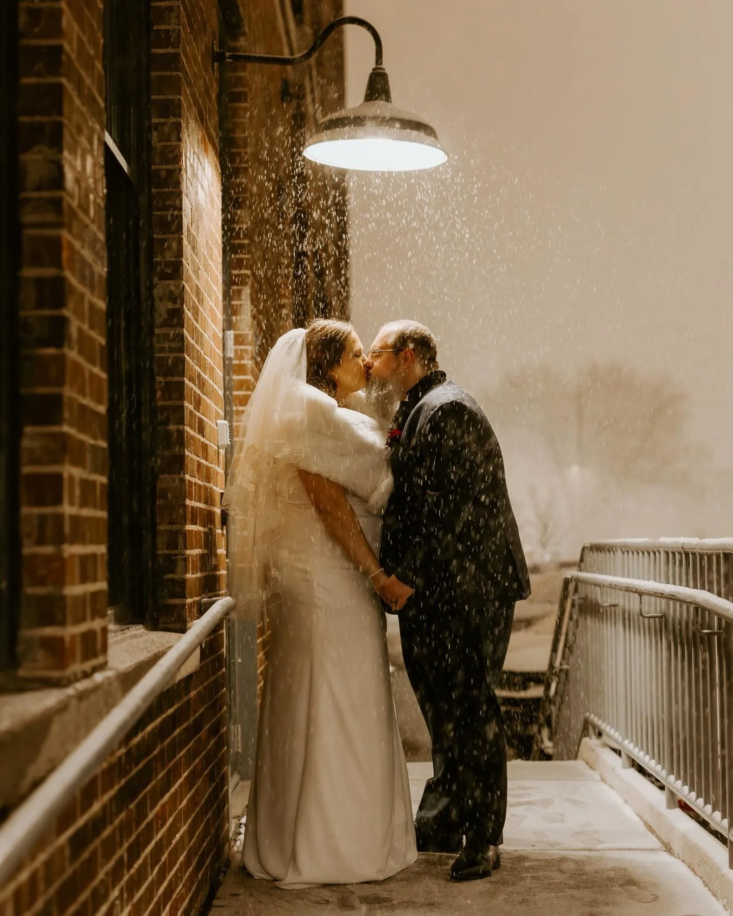 THE SUHRS 💍

Saturday I spent the day with Sara and Travis as they tied the knot at The Harmac! 

It was the sweetest, sentimental, snowiest day -ever! 

Congratulations to The Suhrs, thank you for having me capture your beautiful day!!