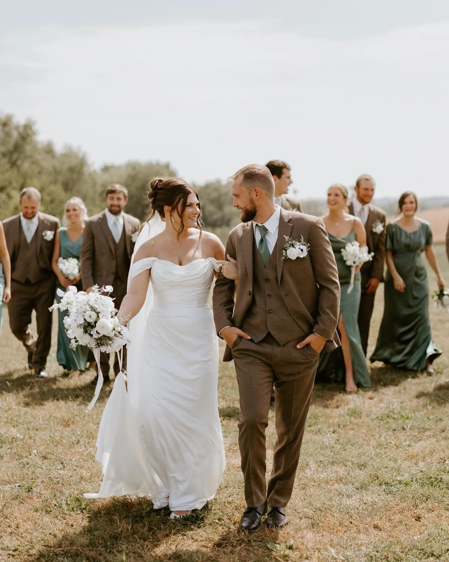 A little late to sharing this&hellip; but I&rsquo;m so honored to have received Silver for Wedding Photography at the Eastern Iowa Wedding Choice Awards 🤍

I wasn&rsquo;t able to attend the ceremony this year, but being recognized alongside so many 