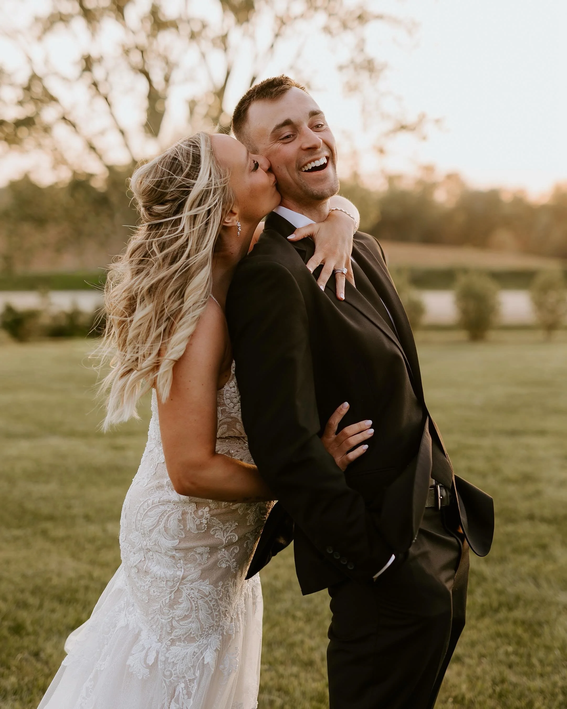 THE AIRYS 🥂

Saturday was an absolute blast with Joelle &amp; Nash at The Midnight Gem! From the vows to the party bus, it was so great to be a part of this day! 

Congratulations!!!!