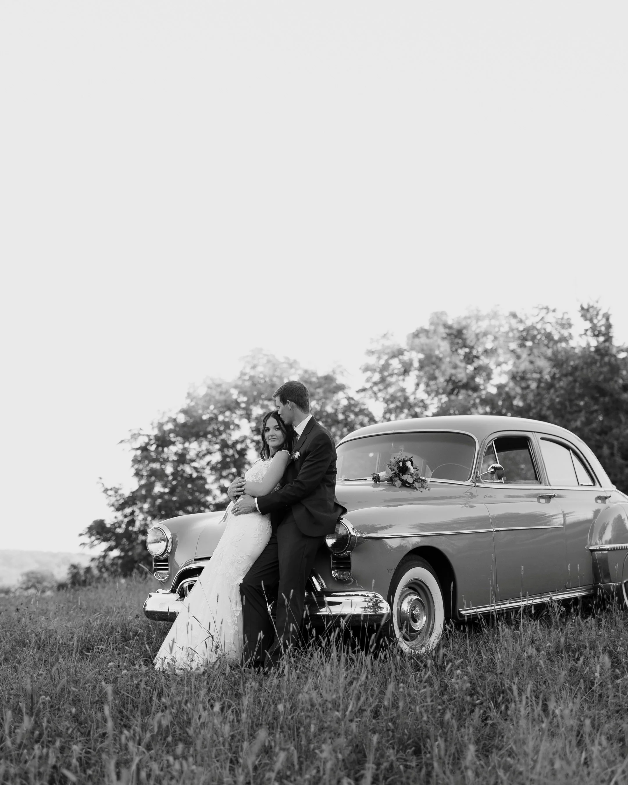 THE STROMGRENS 💍

I packed up and headed west on Saturday for a gorgeous day celebrating Sara and Daniel! The sunset car pics were EPIC! 

Thank you so much for allowing me to capture your love, congratulations!