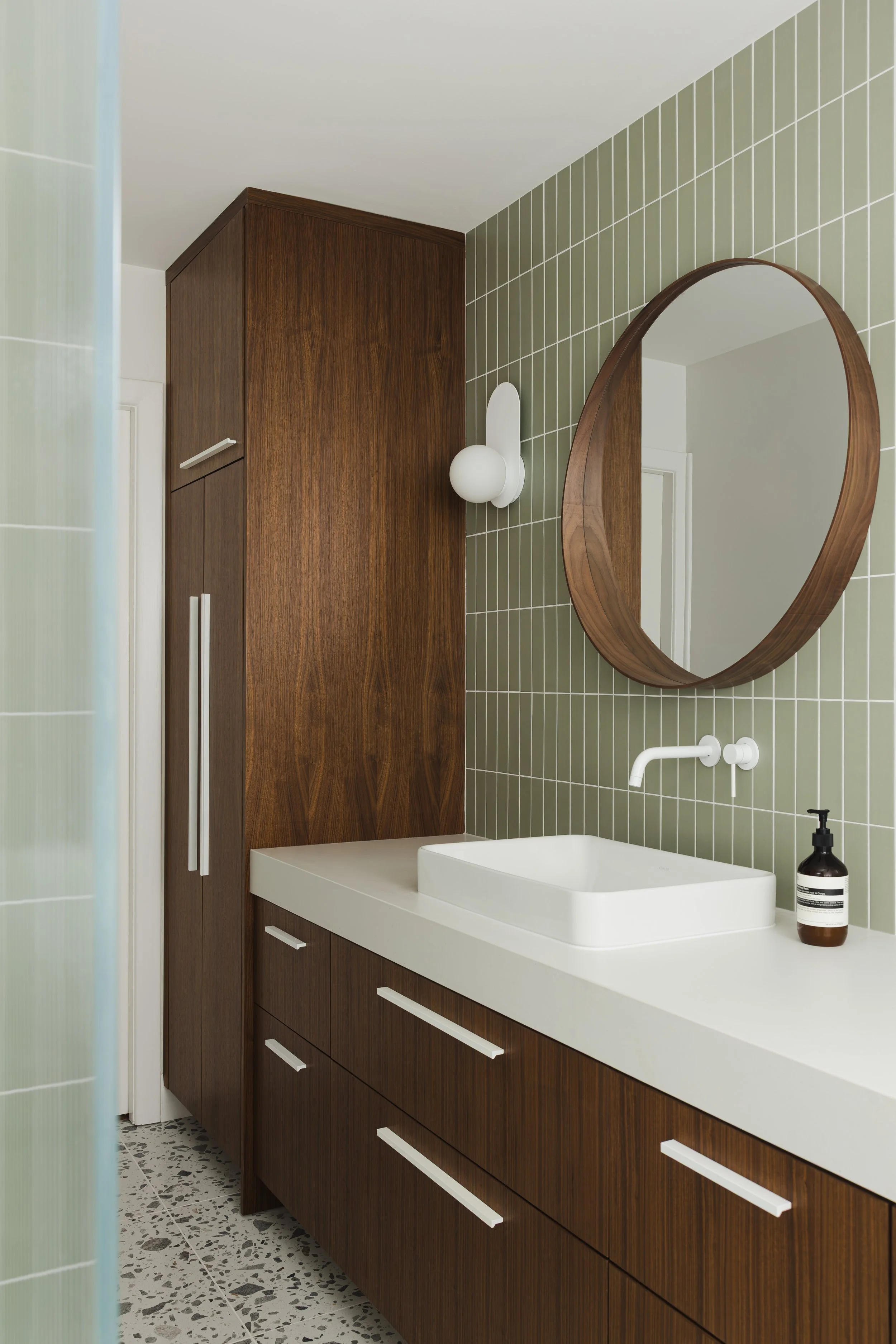 VI Design - Crestview Project - Bathroom - Sonia V Photo-25.jpg