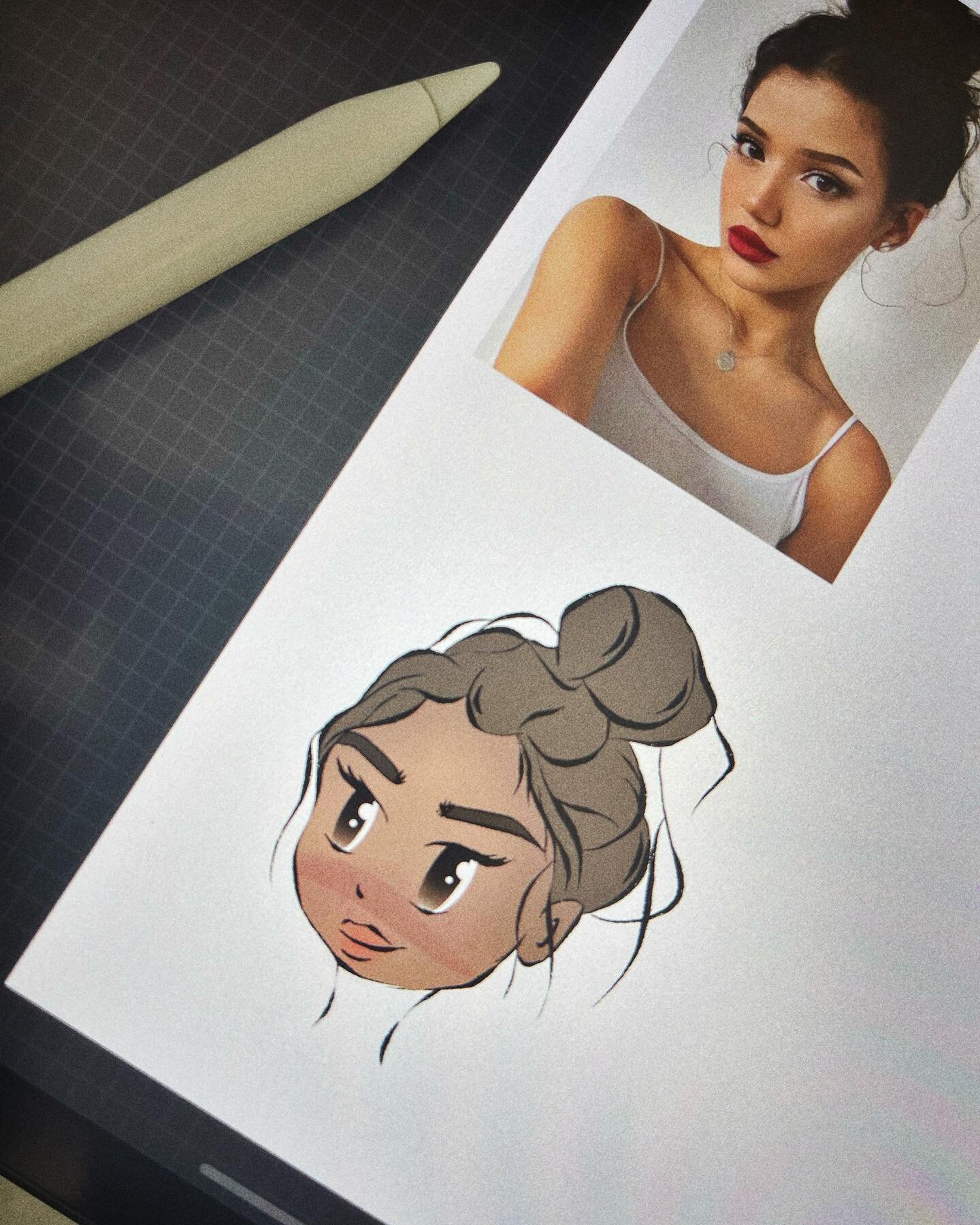 So crazy to see where I started and where I am now with my drawing style!

This first photo is from YEARS ago when I was learning to draw digitally just for fun 😂☺️

The second is my beautiful client from 2 days ago! 🥰

I seriously appreciate my cl