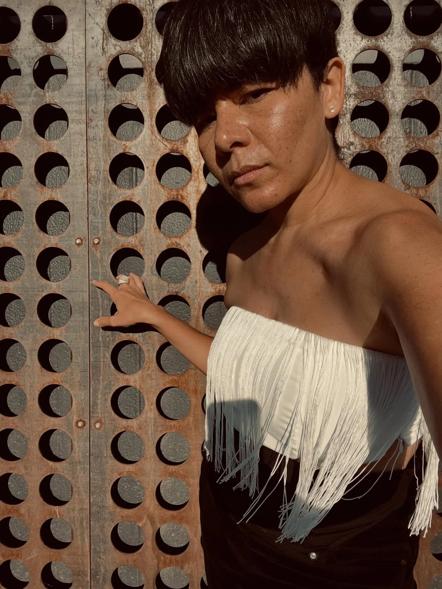 Unsent Holiday Show Reader Line Up Reveal 🎤🙌🏽

Introducing Eloisa Lynch-Rocha! @eloisa.lynch 

Eloisa is a Mexican/African American, queer artist, poet and middle school art teacher. Growing up in Mexico, she constantly challenged imposed gender r