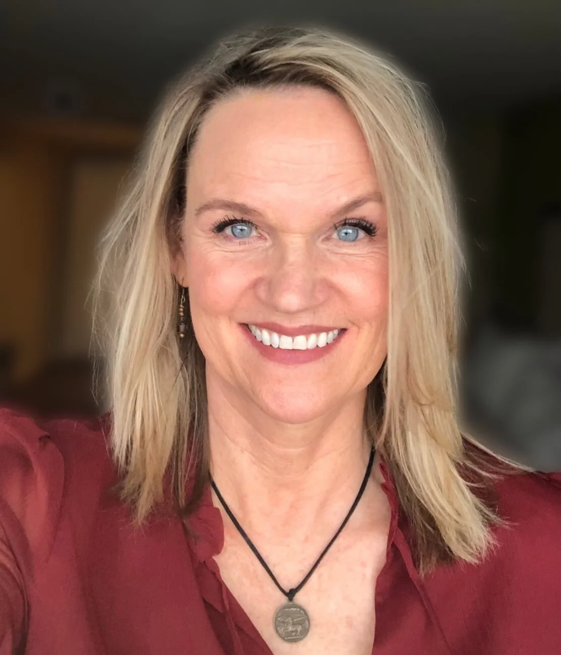 Unsent Sex Edition Reader Reveal 2 ✨

Introducing&hellip;Stephanie McHugh! 

Stephanie @stephcomedy is a single, empty nester mom. She lost her virginity at 22, and had only slept with one guy before she married her husband a few years later. Steph d