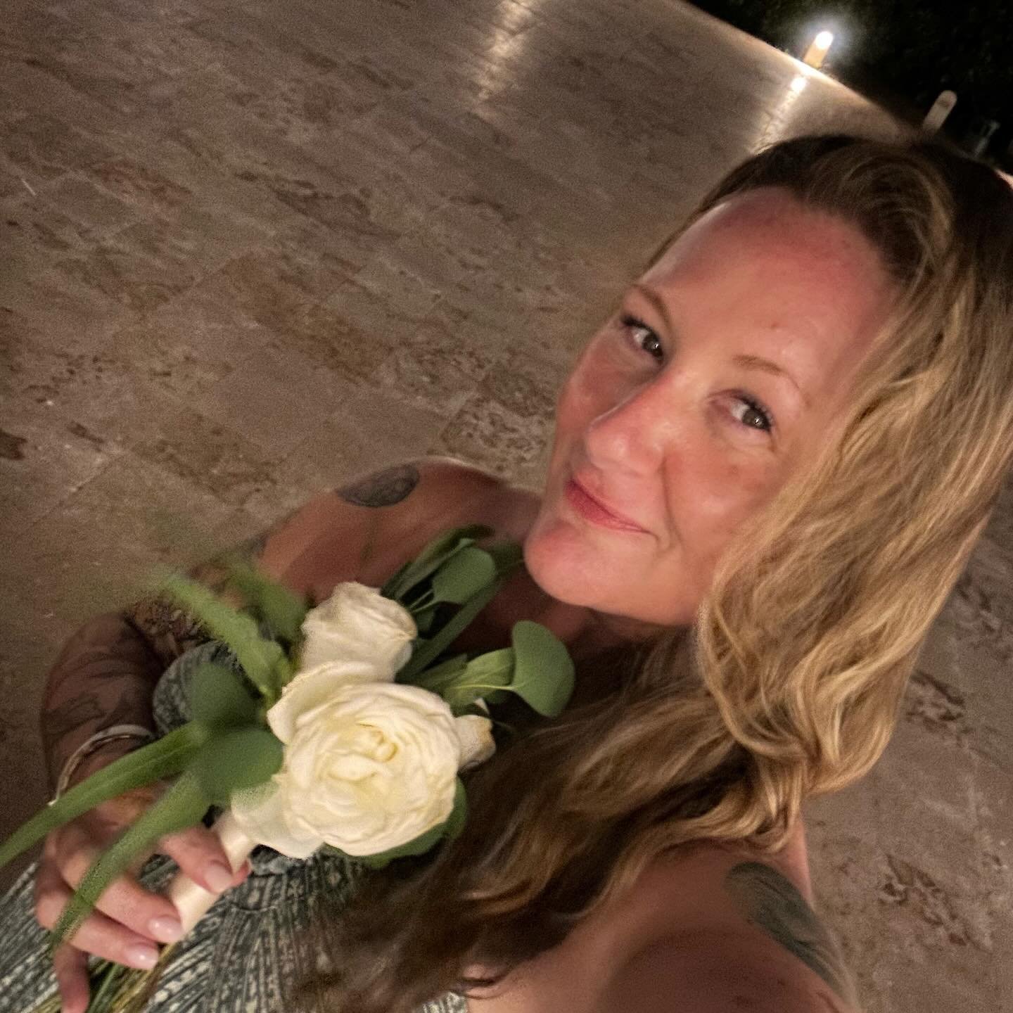 Unsent Sex Edition Reader Reveal 8! 🔥

Introducing&hellip;Jessey Smithwick ❤️ @jesseyhays @thewellbeingpath 

She&rsquo;s always been a writer &mdash; just not a public one. Her words have lived in notebooks, margins, and late-night quiet. She&rsquo