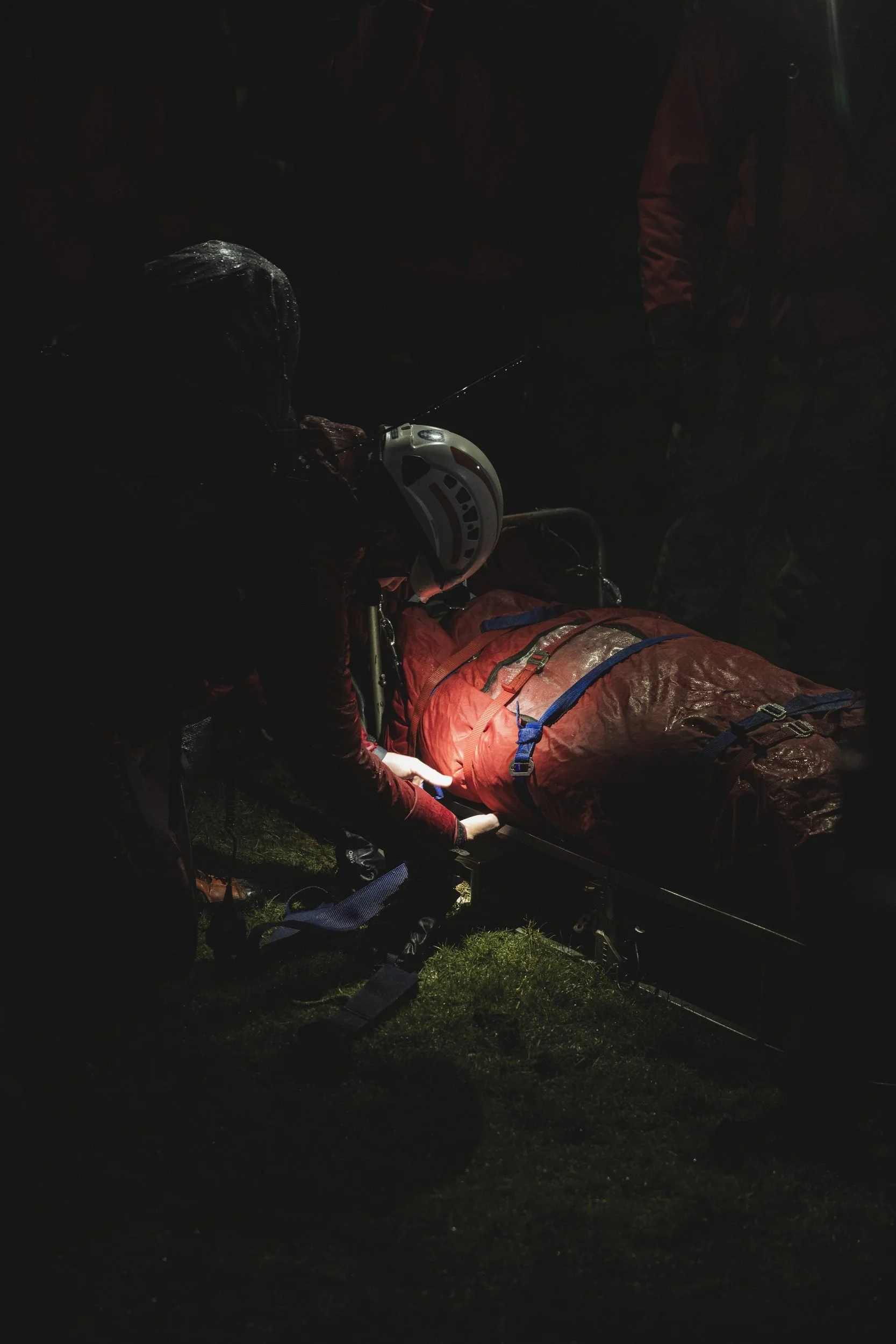 western-beacons-mountain-rescue-training-21.jpg