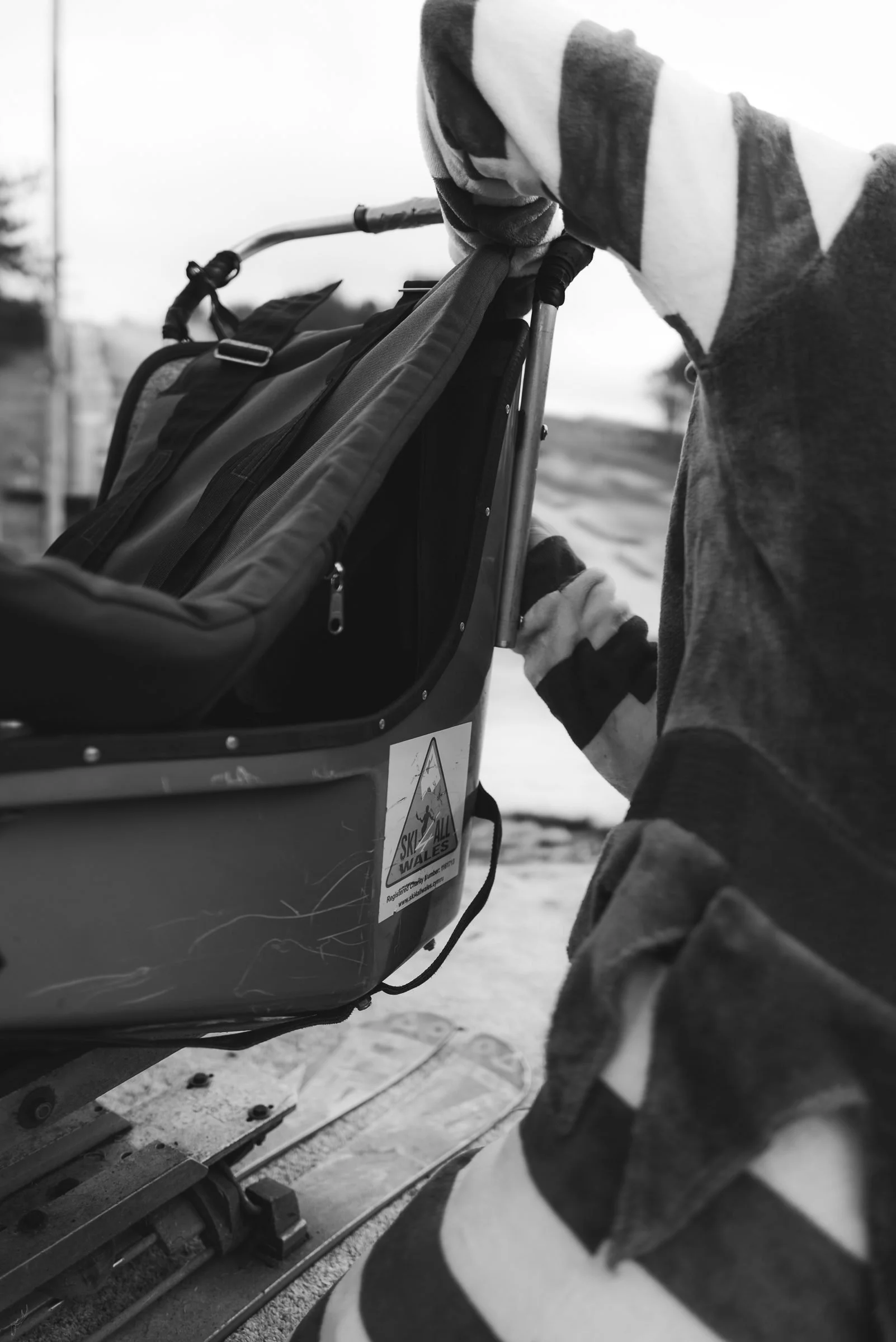 accessible-skiing-09.jpg