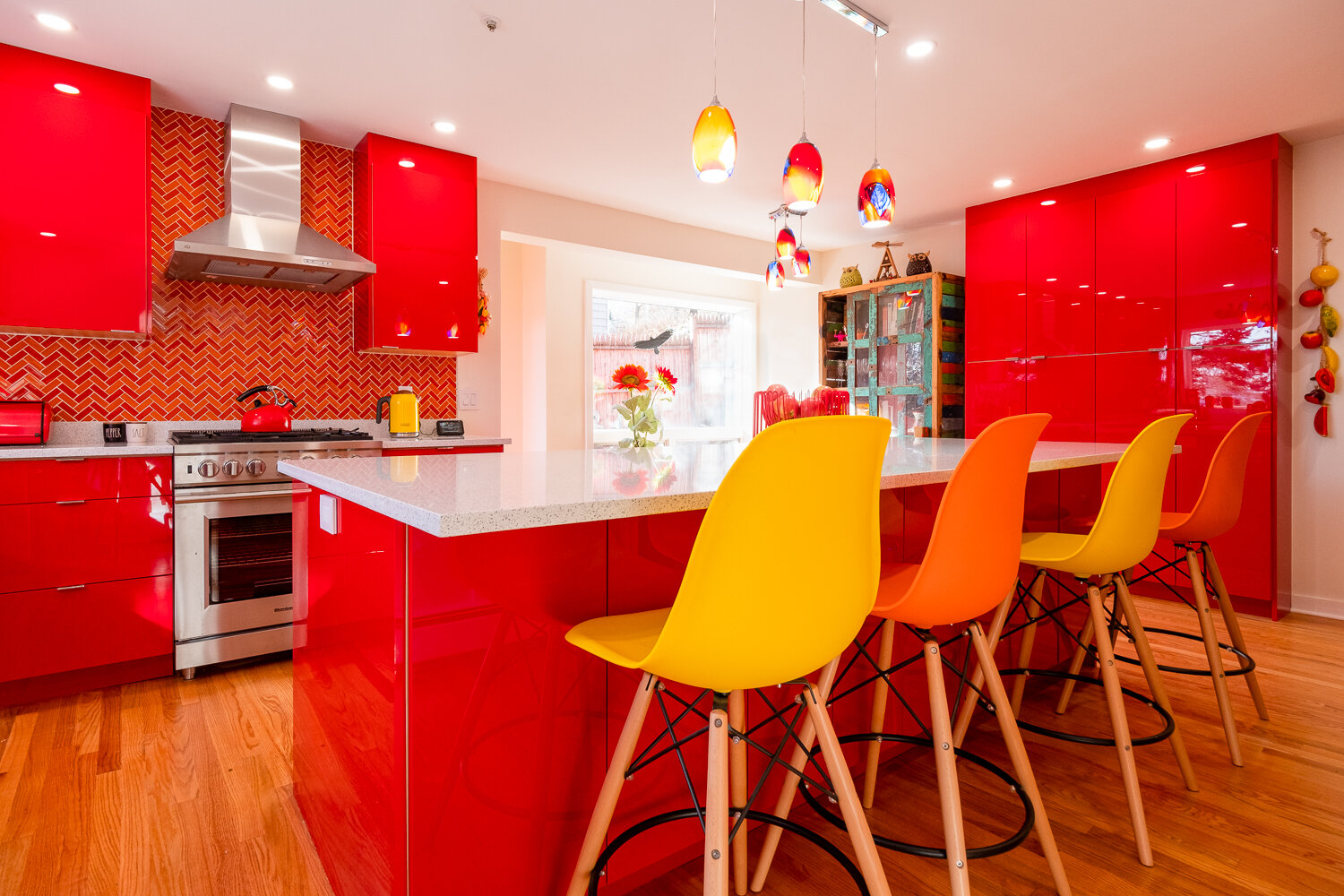 red_kitchen_angle_-.jpg