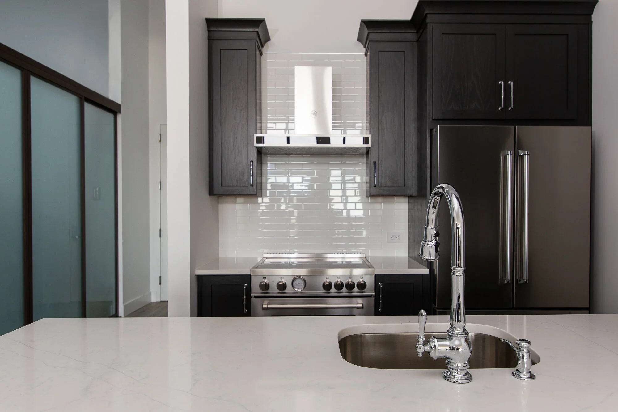 Kitchen_black_counter_-.jpg