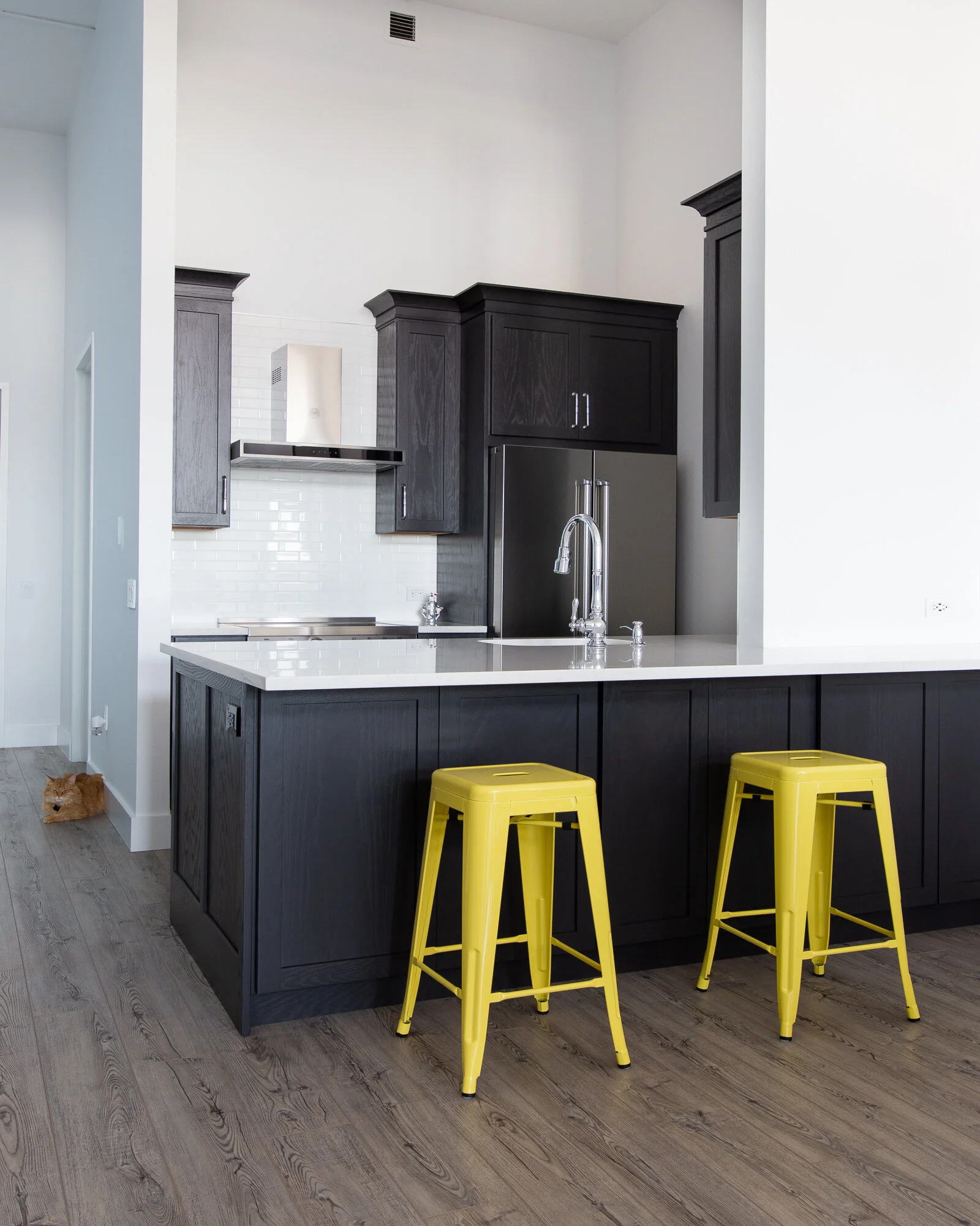 Kitchen_high contrast_vert_w_stools_best_-0885.jpg