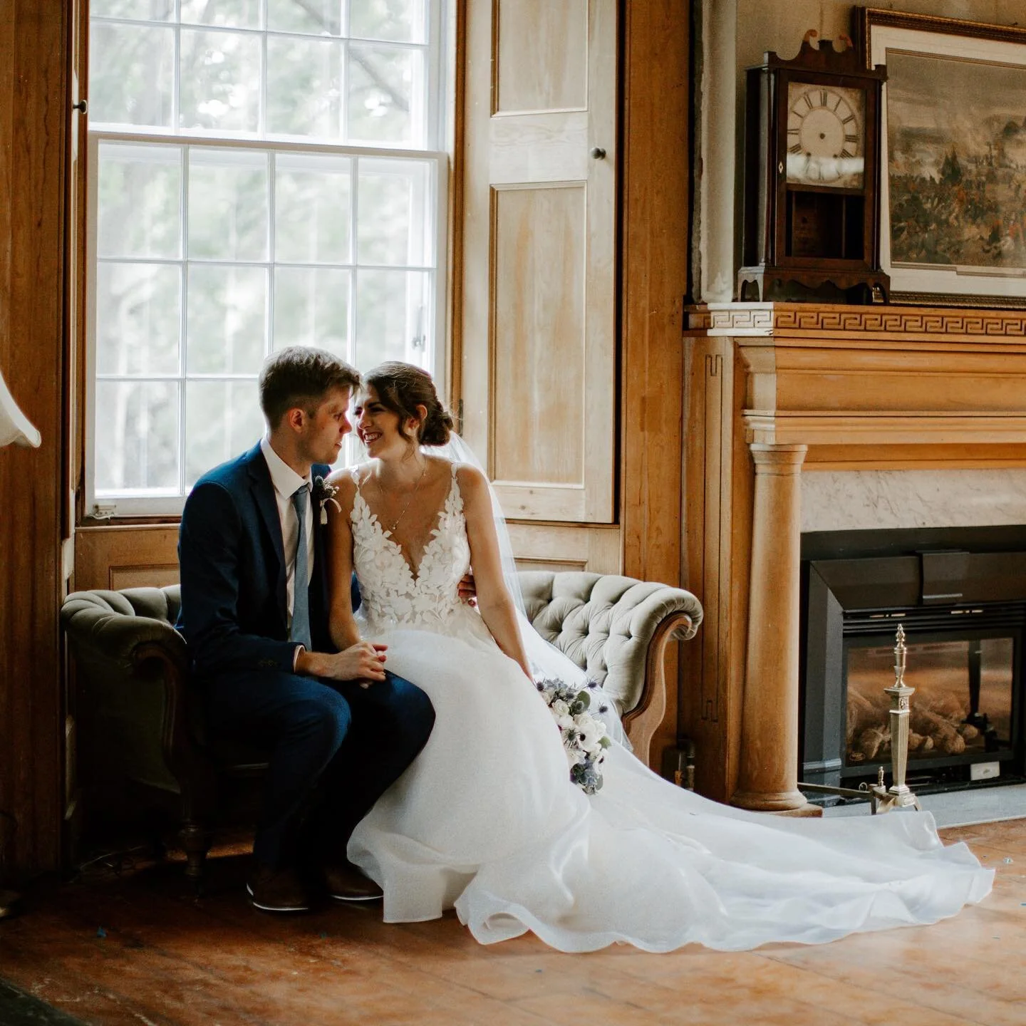This wedding from last weekend was  so dreamy! Im all about those vintage vibes and stunning brides! More to come from this beautiful day!
.
.
.
#niagaraphotographer #niagaraweddingphotographer #weddingphotographer #ontarioweddingphotographer #lifest