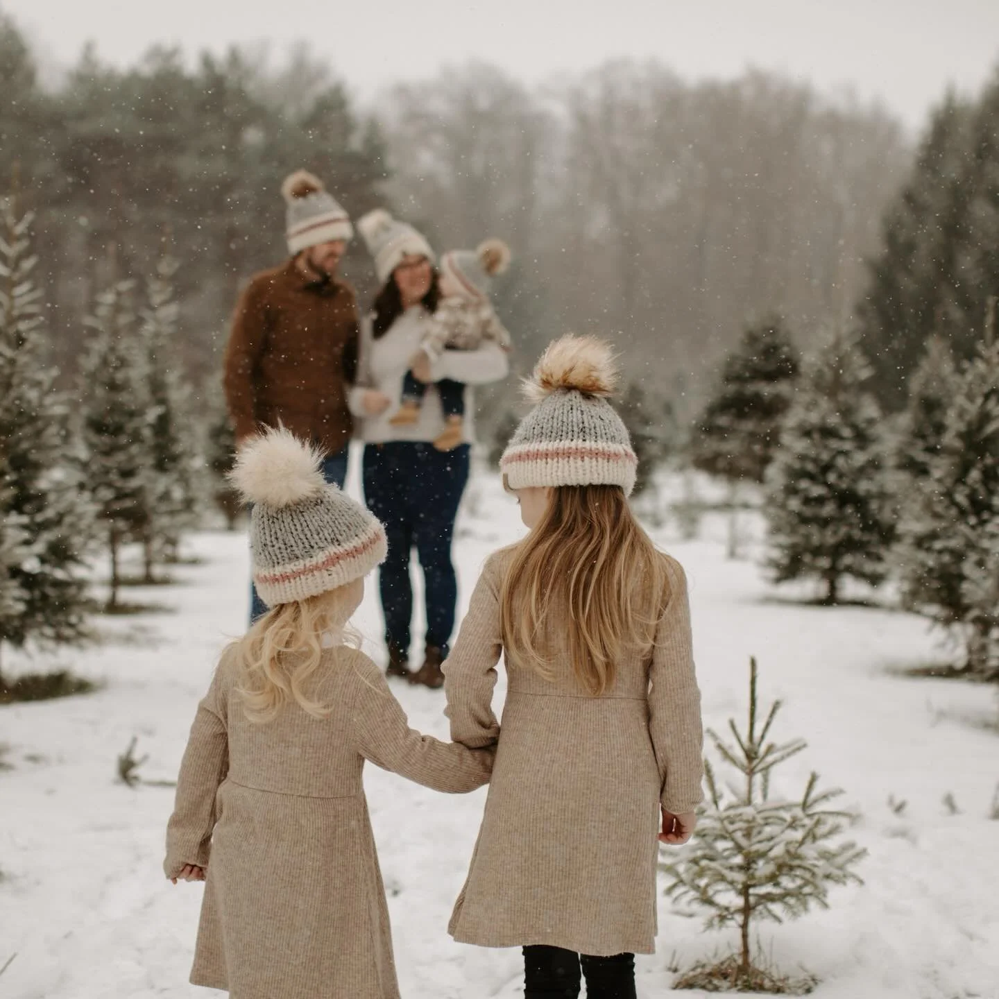 Am I the only one absolutely LOVING this snow?! Forced to cozy up with a hot chocolate, snuggles, and Noah Kahan playing on repeat is by far all I need today. Give me more of this snow and wintery weather all day every day!