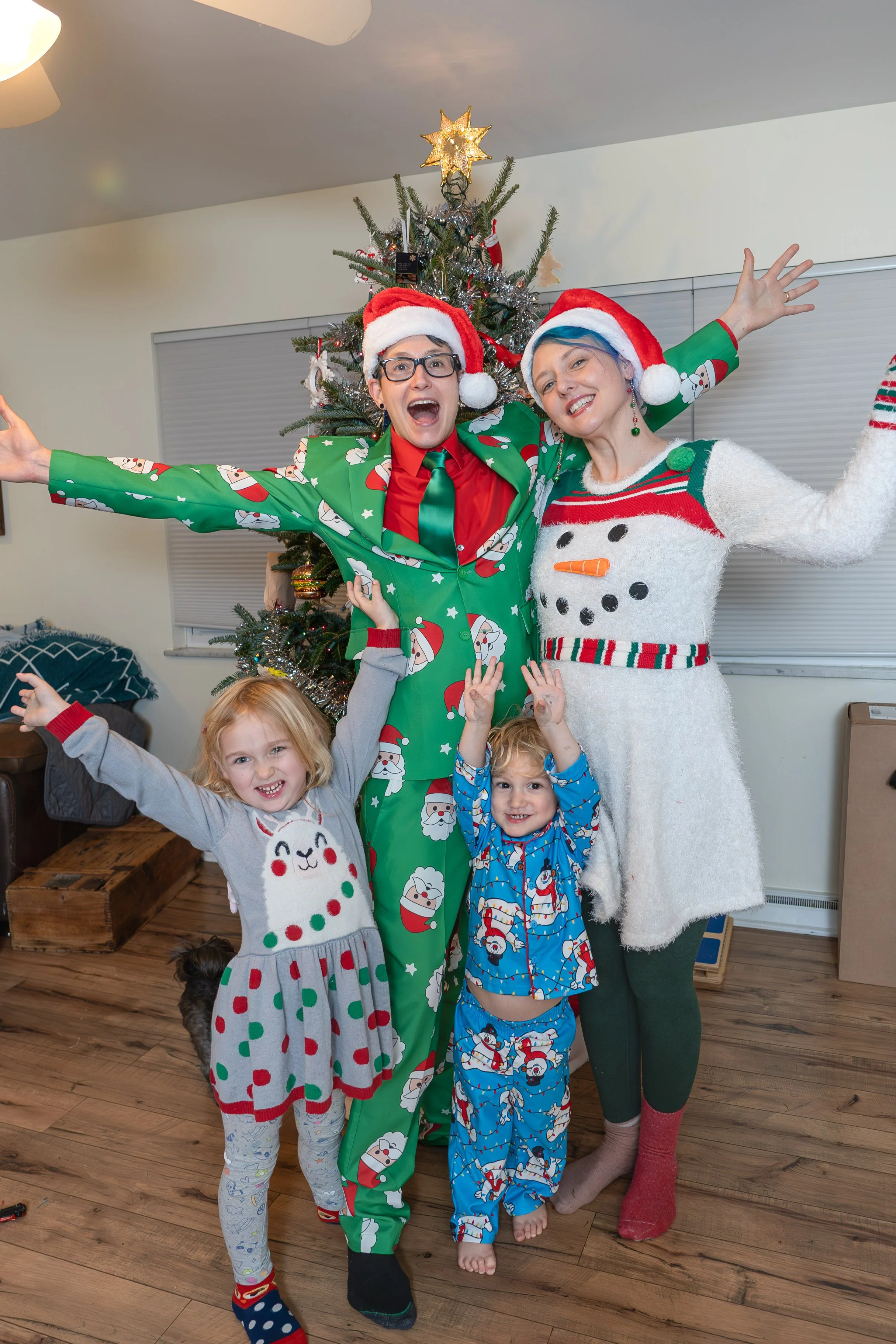N&S xmas 23-29.jpg