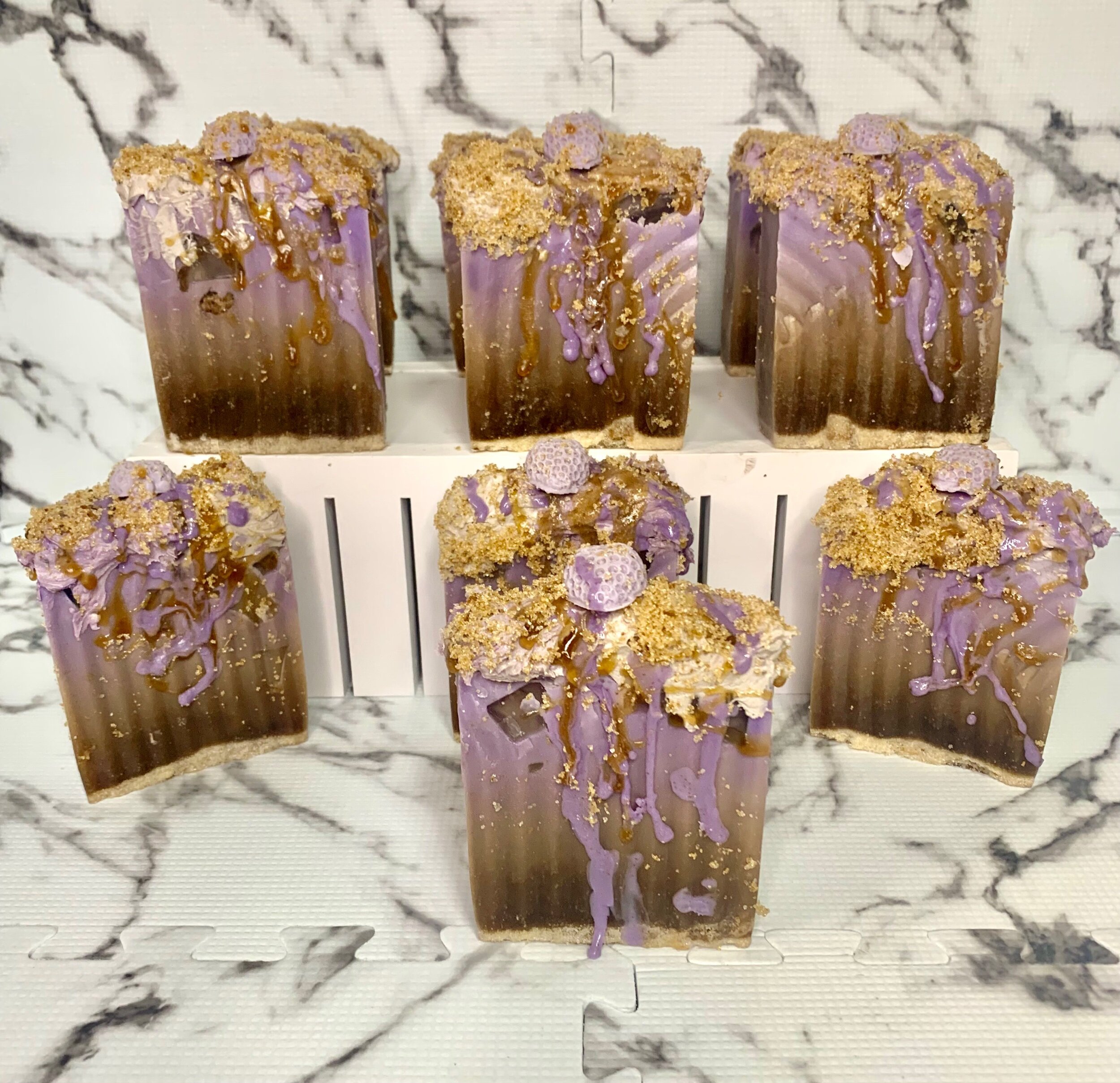 B67B8889-327B-4E94-A153-850A6DFD33F7