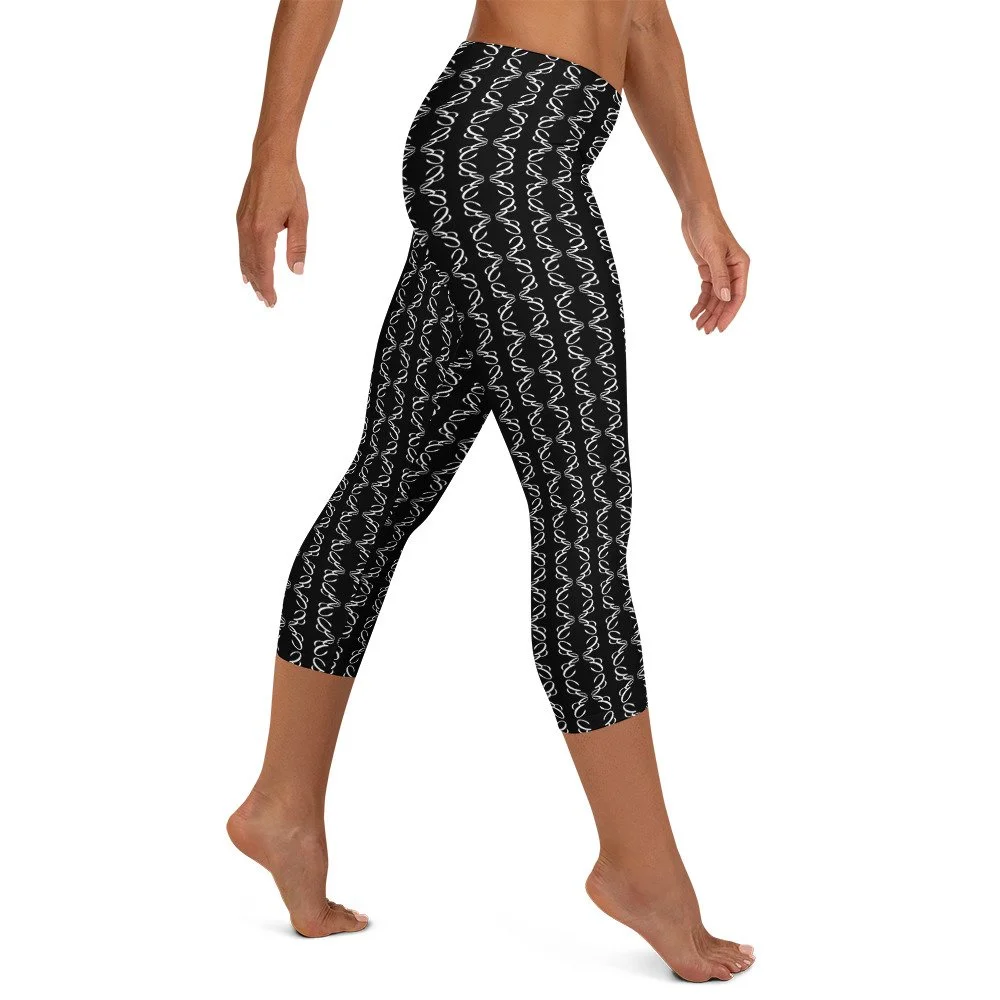 all-over-print-capri-leggings-white-right-6a73344f1f941.jpg