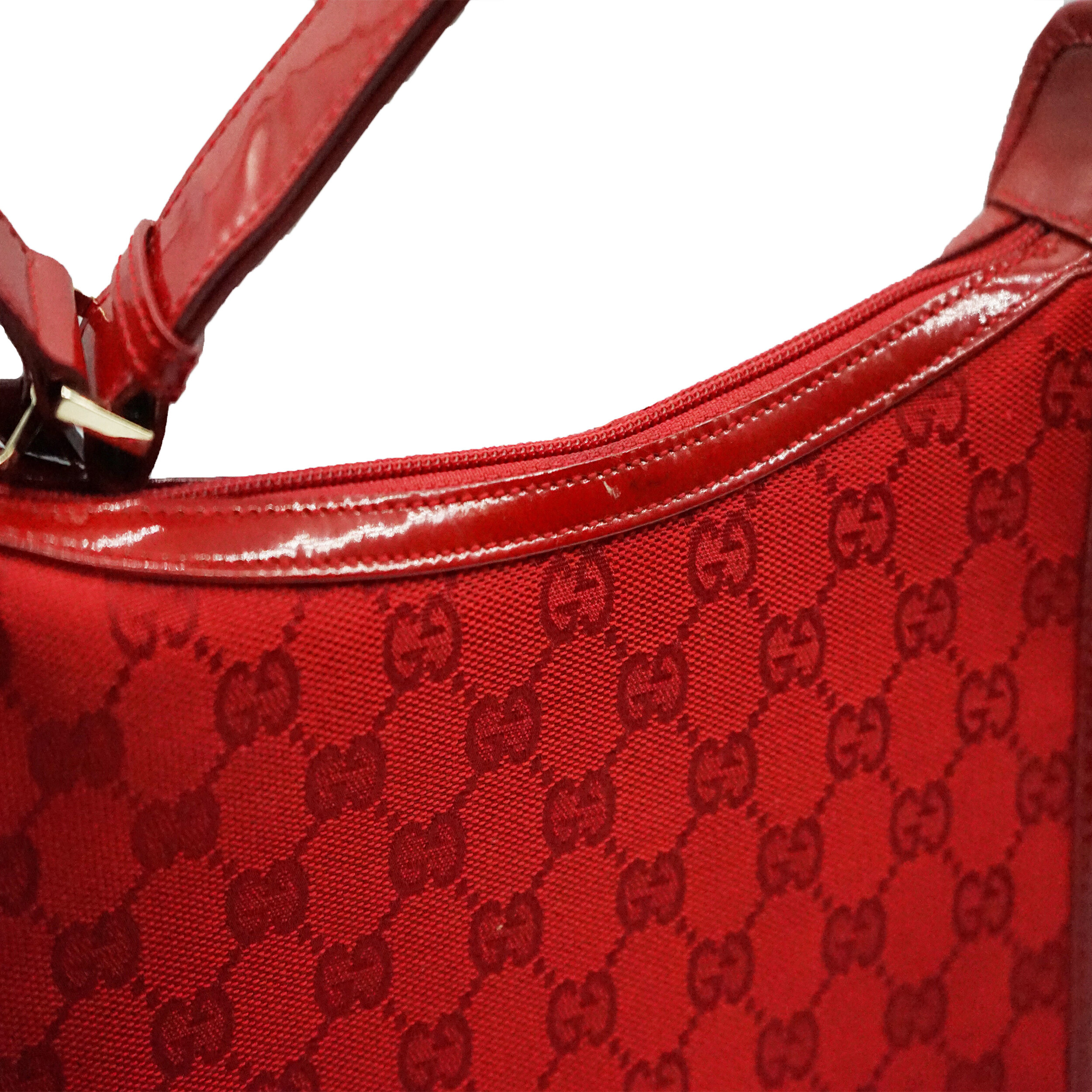 red gucci detail.jpg