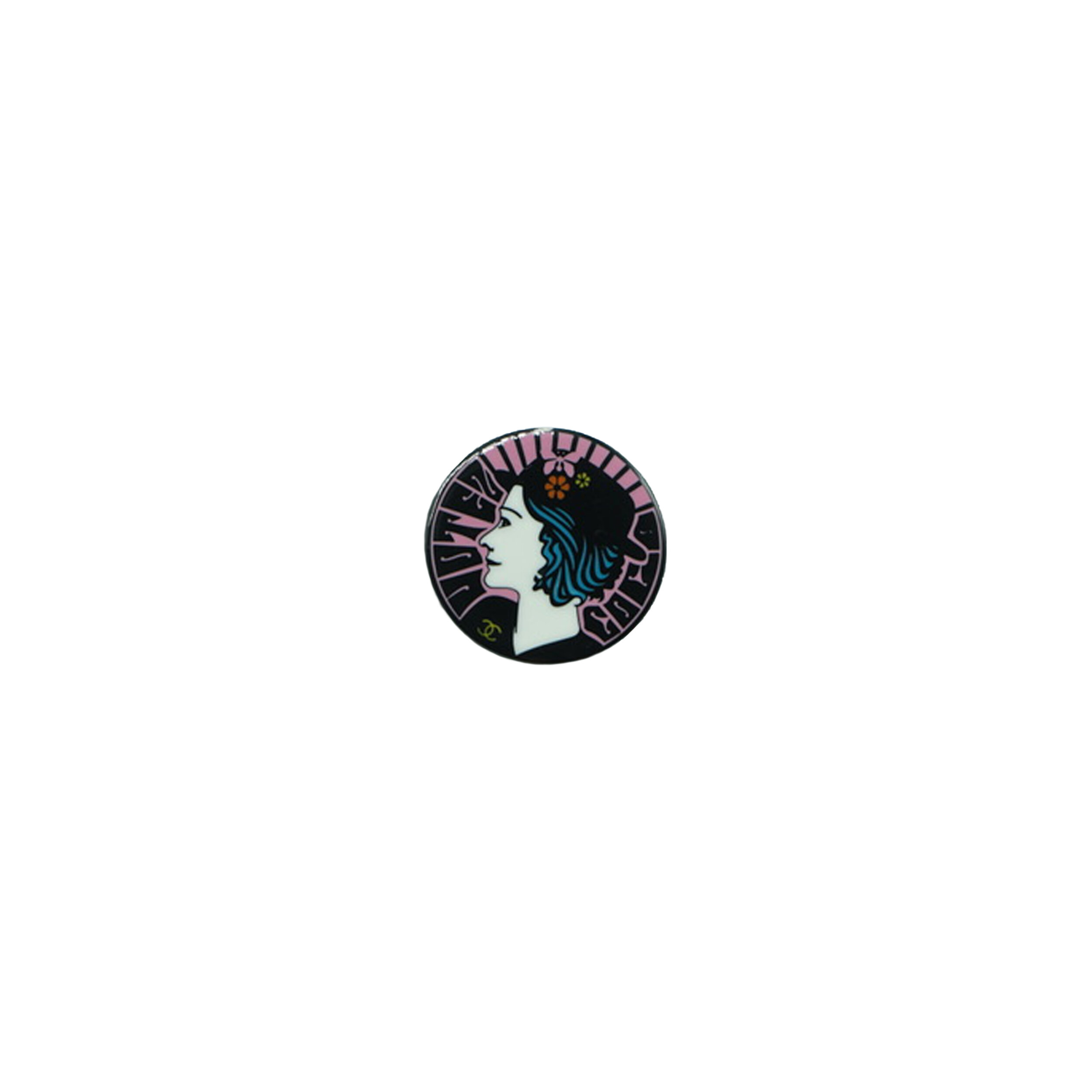 chanel pin 2.jpg