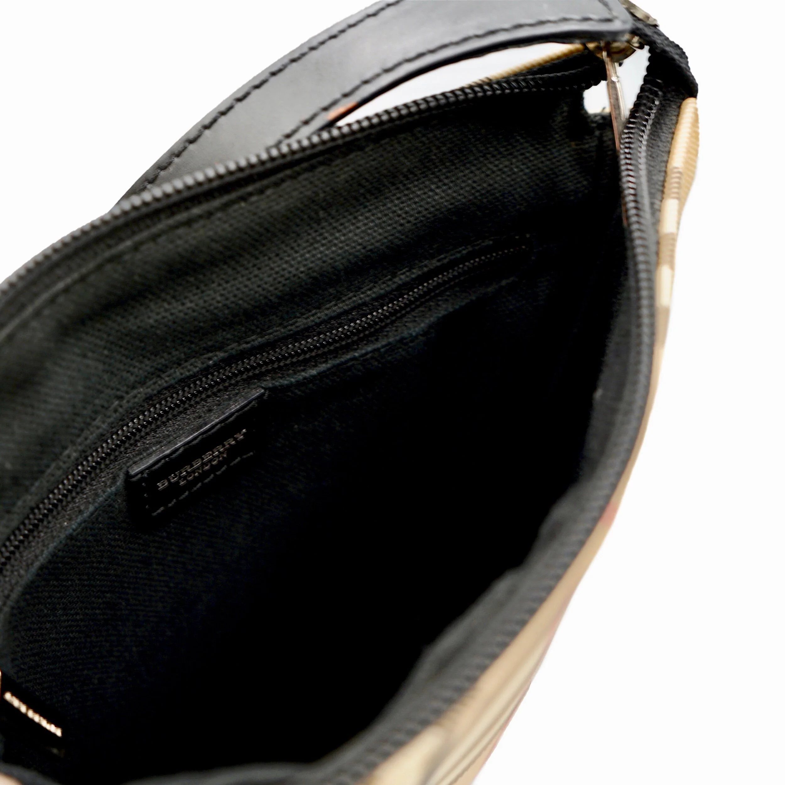 insideburberrybag.jpeg