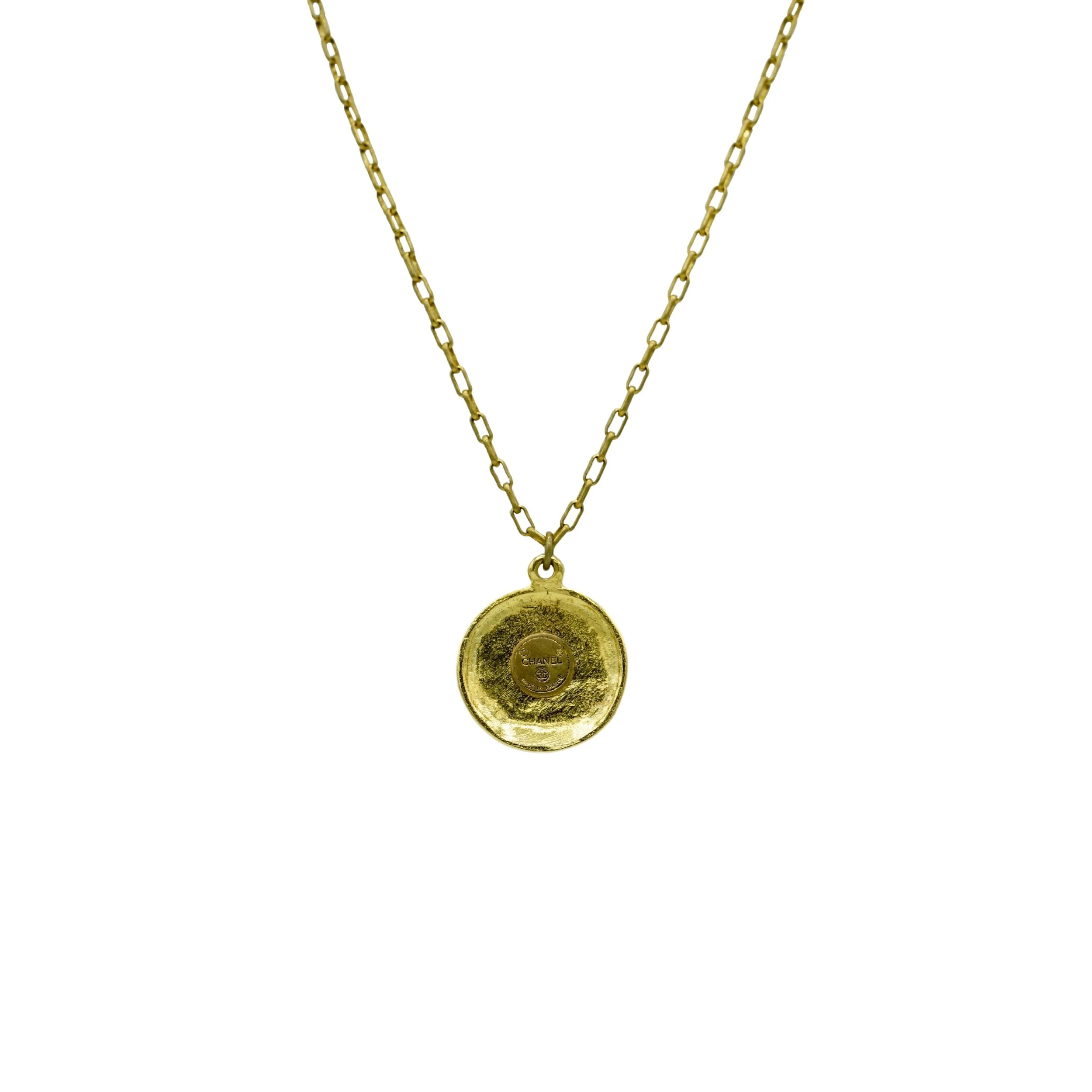 backchanelgoldpend.jpeg