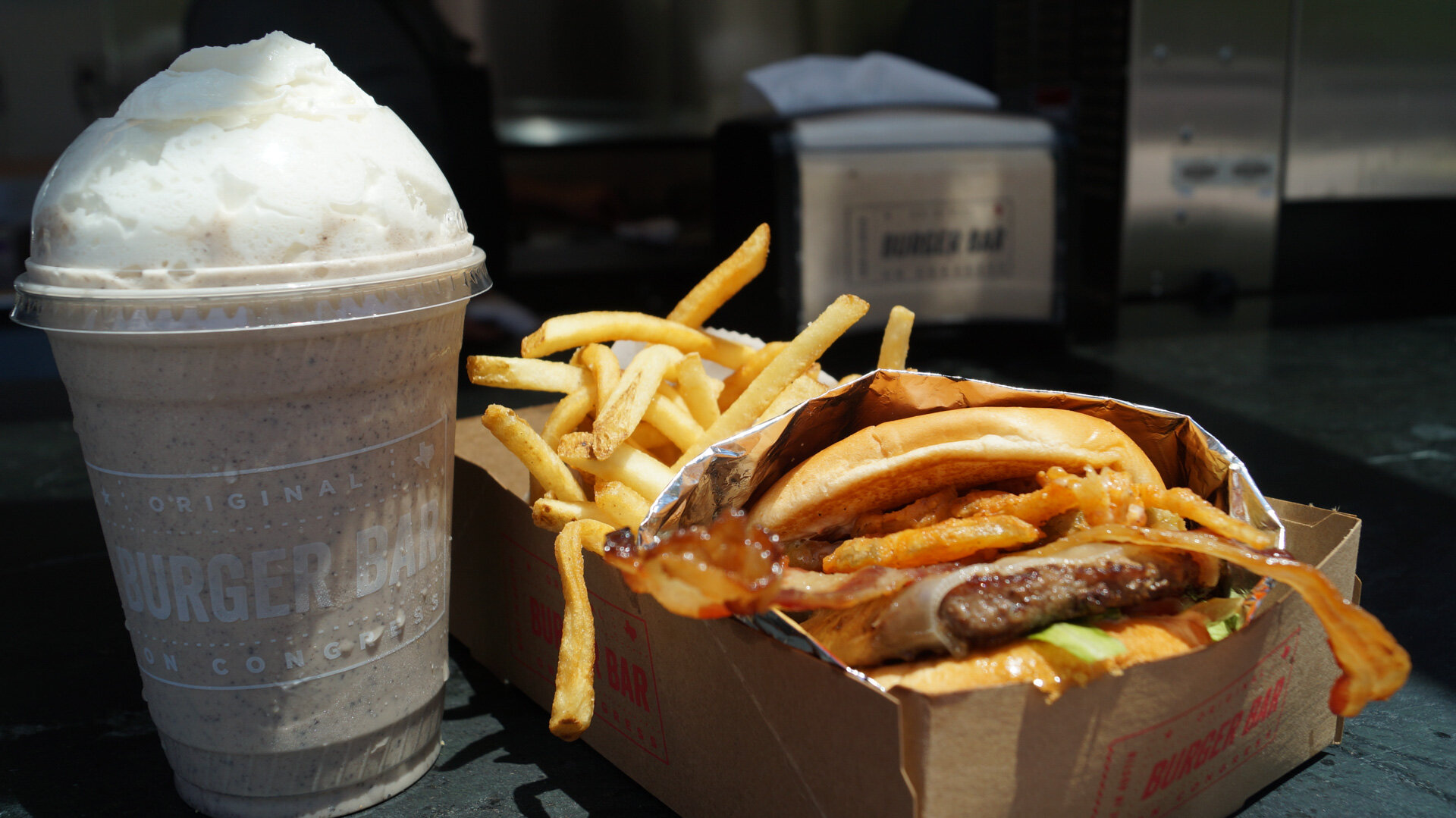 burgerbar-optimized-15.jpg
