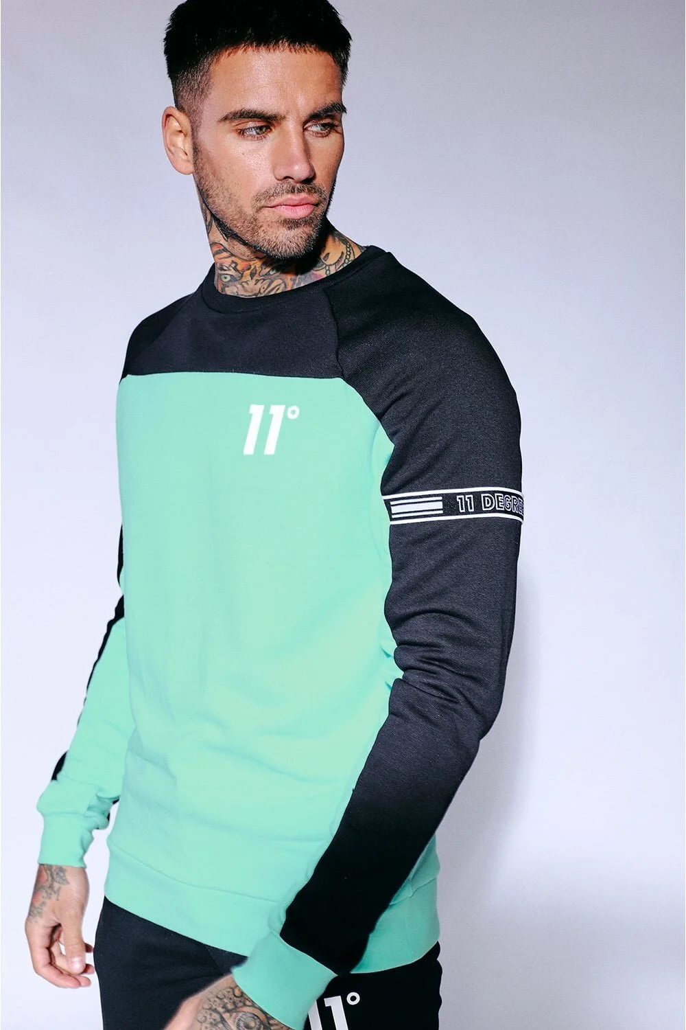 11 degrees sweatshirt