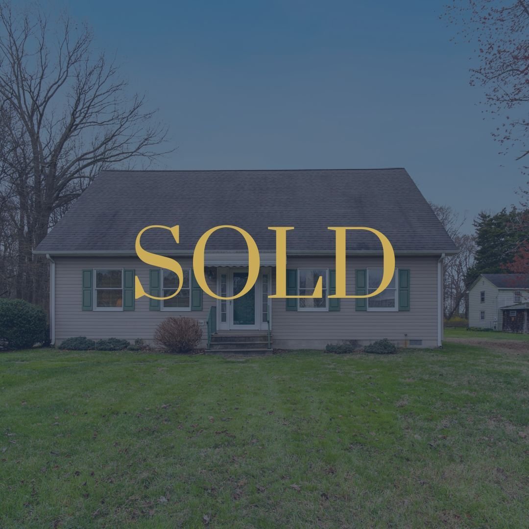 🏠JUST SOLD!!🪧
⁣⁣5120 Crosby Rd, Rock Hall⁣⁣
$333,000

Congratulations to my awesome seller who owned this property for nearly 37 years! Best of luck in your next chapter &amp; thank you for choosing me to represent you. ⁣

⁣⁣⁣
#easternshore #justso