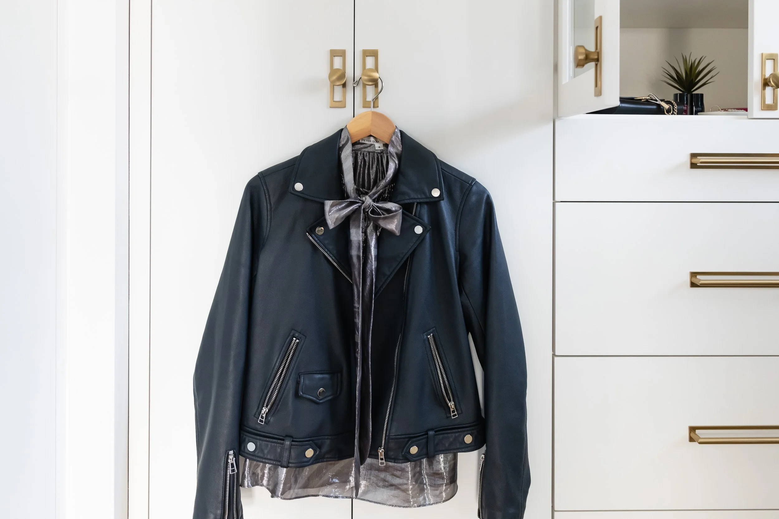 Laura P. Barker  - Closet Curation & Personal Styling for Women in Midlife