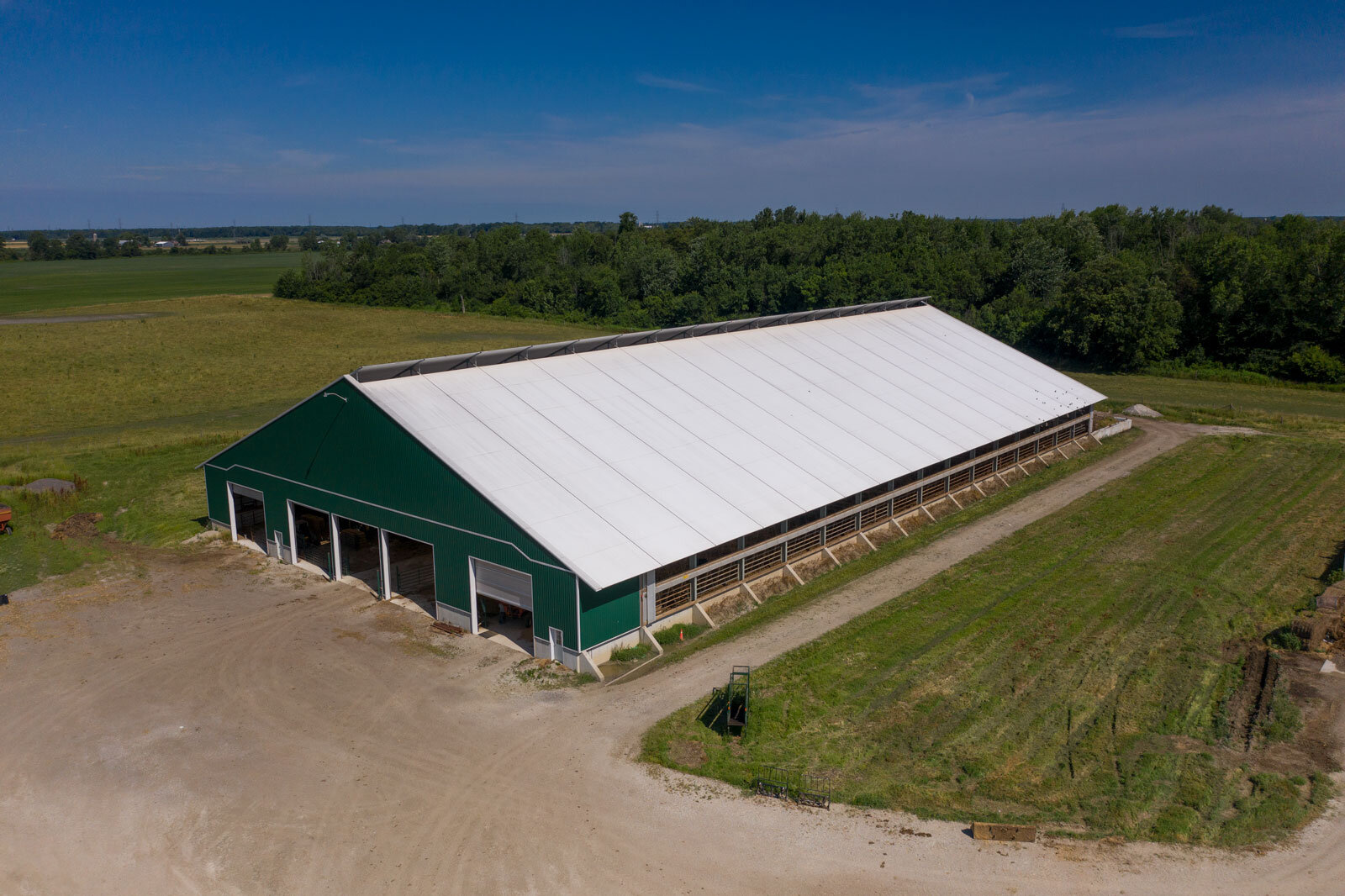 A custom 140’x 258’ fabric roof metal beef barn in Courtright, Ontario.