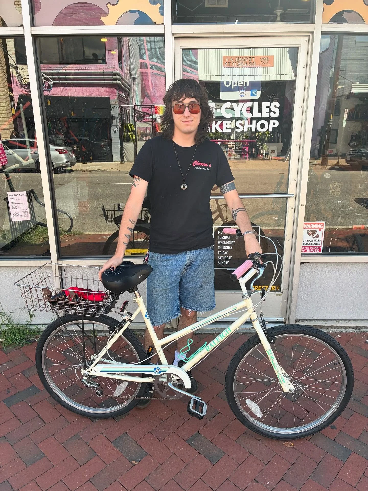 Another great day for a bike ride y’all! ππ²πHappy #newbikeday come see us about refurbished or new bikes, we’ve got a lil bit of everything. #bikeshop #rvabike