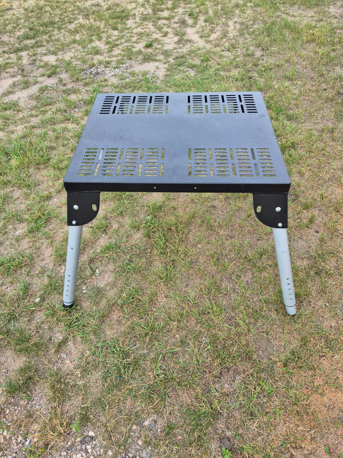 For Sale set up table