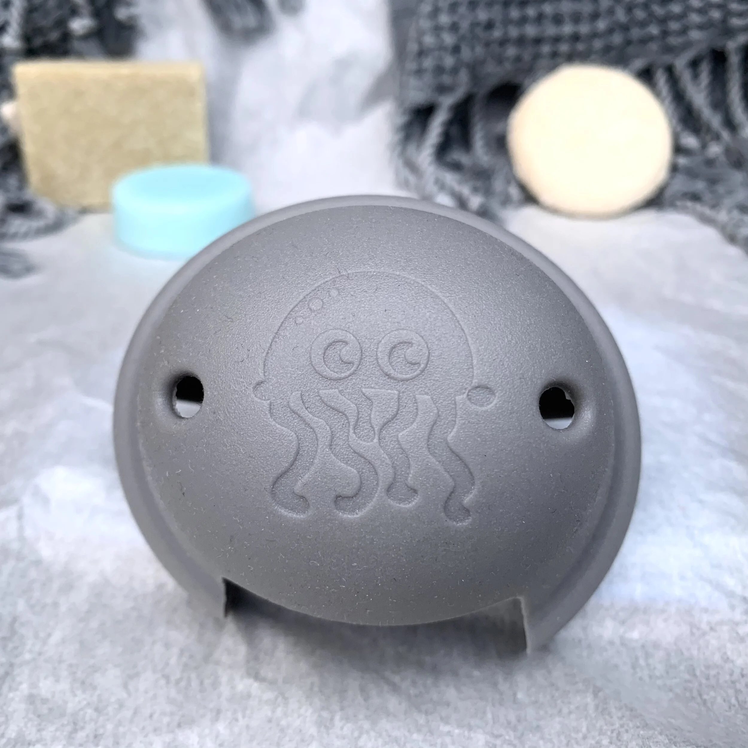 Catch Lever Cover - Gray Jellyfish