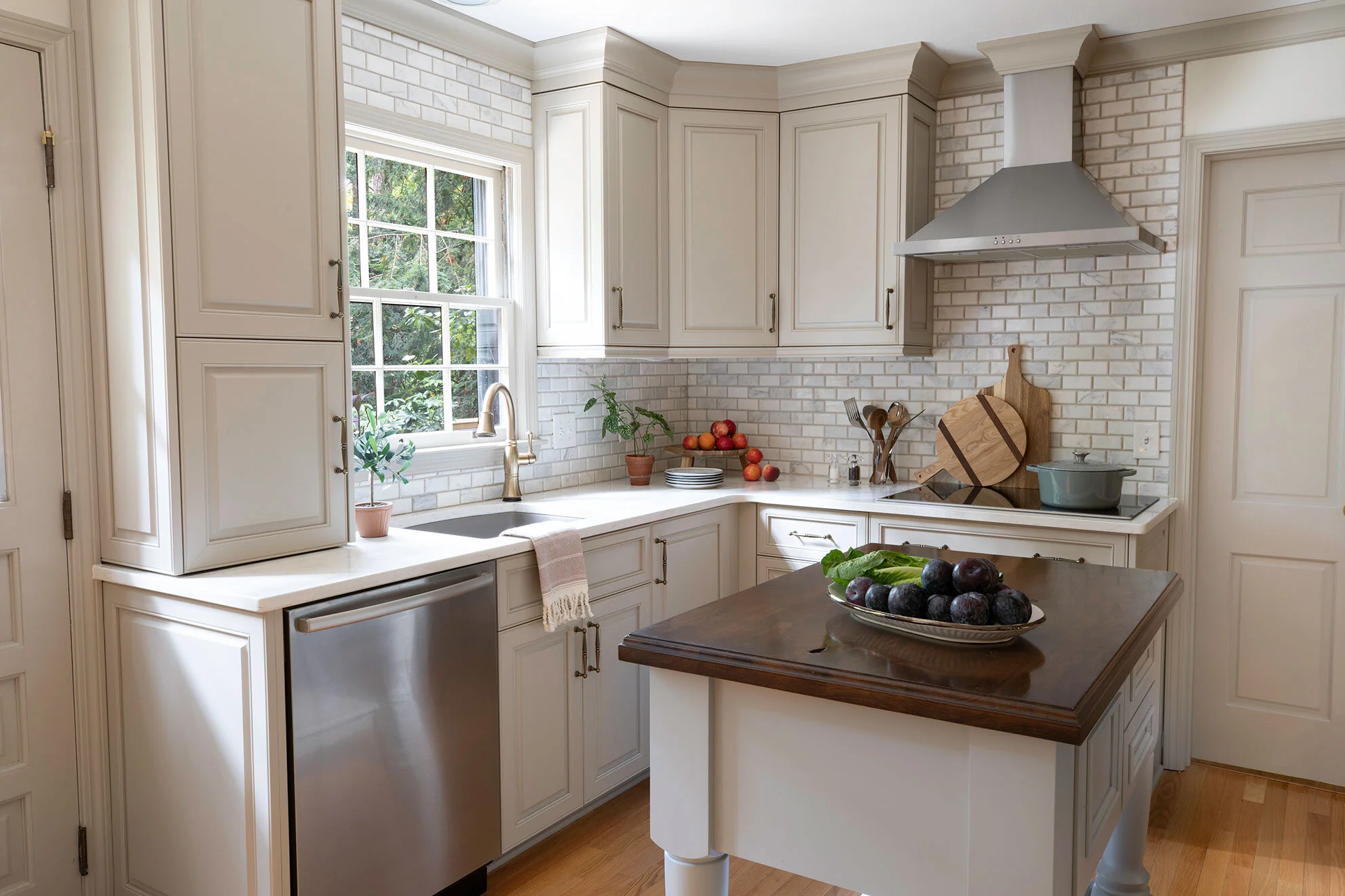 Stone-Mountain-Kitchen-Bell-Cabinetry-and-Design-Quartz-Countertops-Gray-Cabinets-Custom-Cabinets-Frameless-Cabinetry-Stainless-Steel-Appliances.jpg