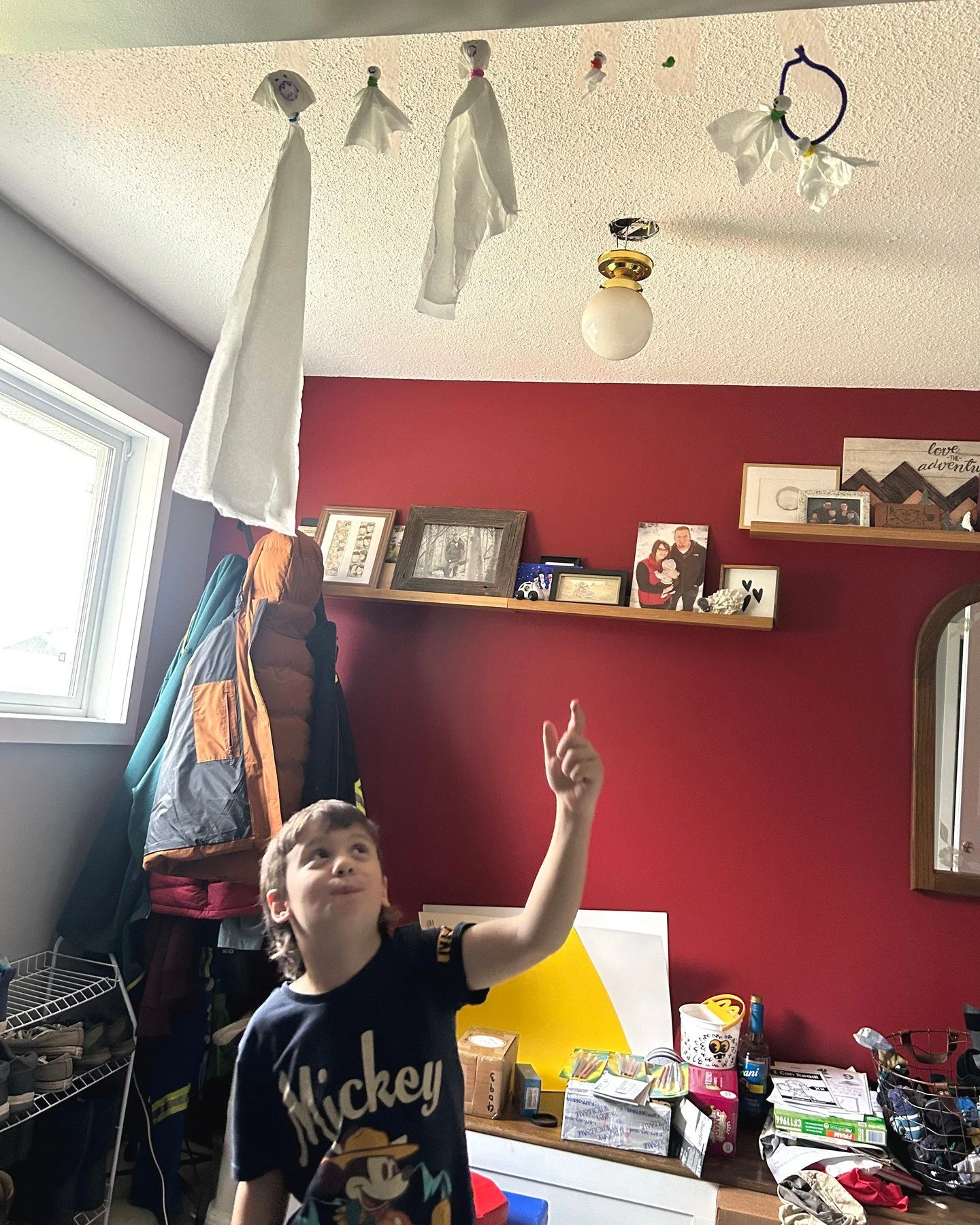 🍁 October is Occupational Therapy Month in Canada! #OTMonth ✨

October is a great month for adding a spooky twist! 👻 Coach Ashley used a Halloween-themed craft to practice counting squares and tearing toilet paper, a playful first step toward build