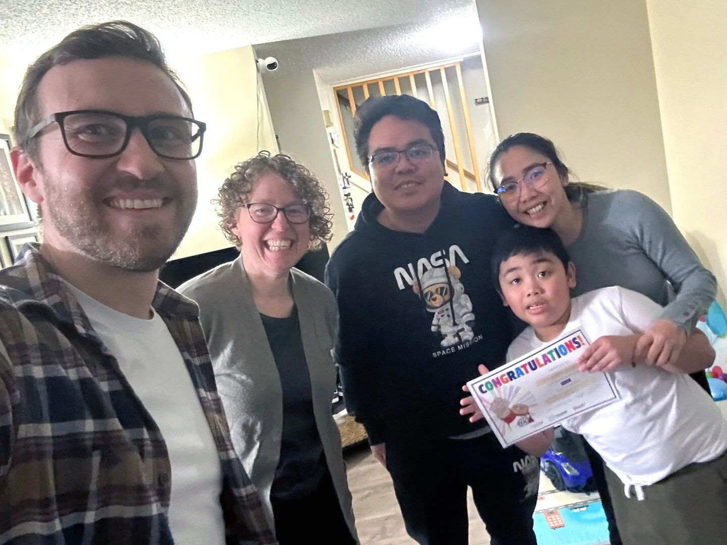 🎓✨ Qi Graduation vibes! ✨🎉

Coaches Connor and MJ had the absolute joy of celebrating an AWESOME client and their incredible family .💛🙌

With consistency, teamwork, and a whole lot of heart, this client has made HUGE strides and reached some incr