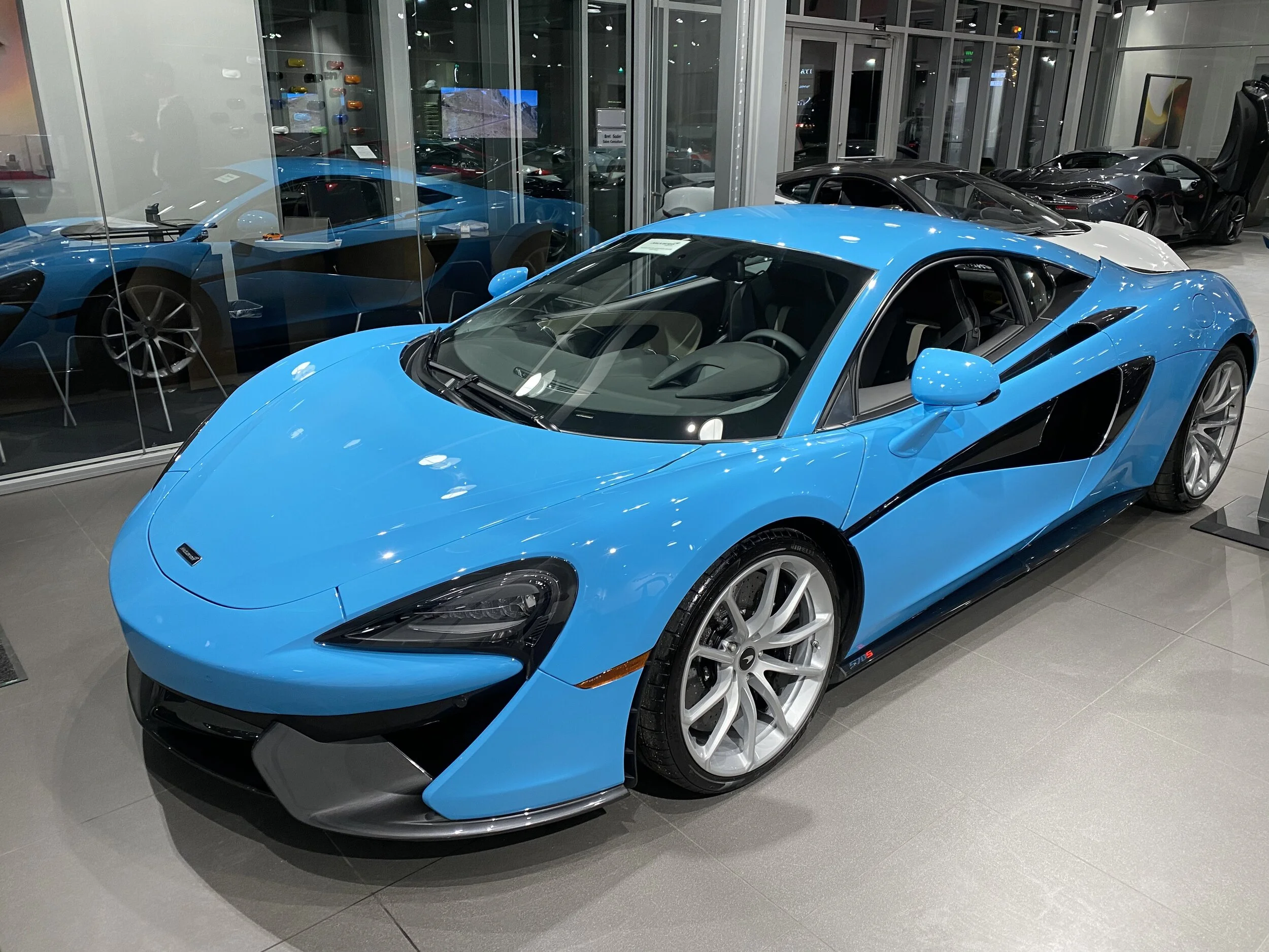 Golden Exotics Mclaren 570s Golden Exotics