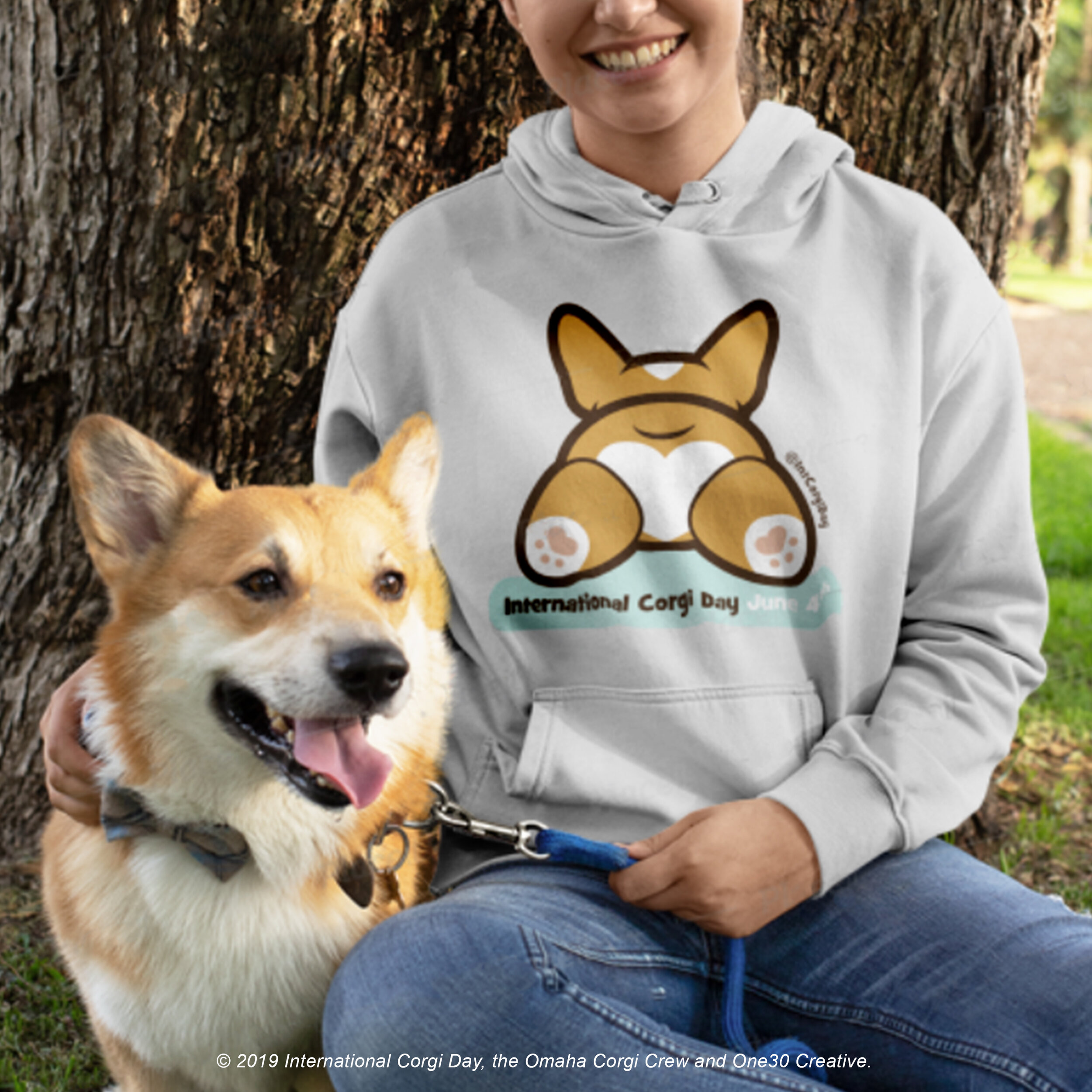 Hoodie-Mockup with Corgi_square_order.jpg
