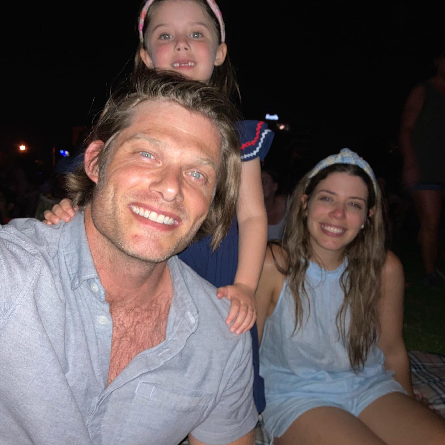 Waiting for fireworks last night! Hope everyone had an amazing 4th! 💥 🇺🇸 💥