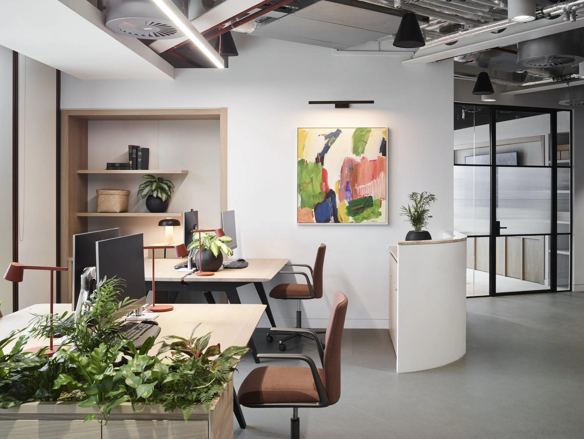 LOW_OPEN_PLAN_CORNER_.jpg