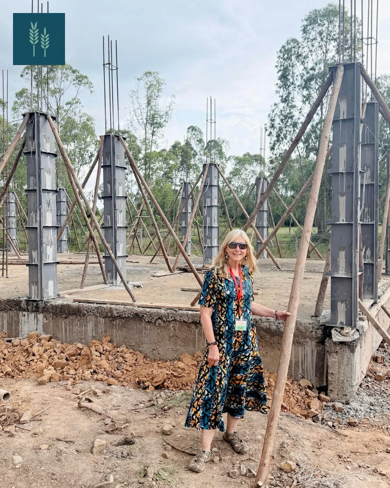 Pictured above, you can see our founder, Mama Lisa Baker, standing on the foundation of the brand new secondary school being built on the plateau! Straw to Bread has made a commitment to our Kenyan partners to continue to support education for all. W