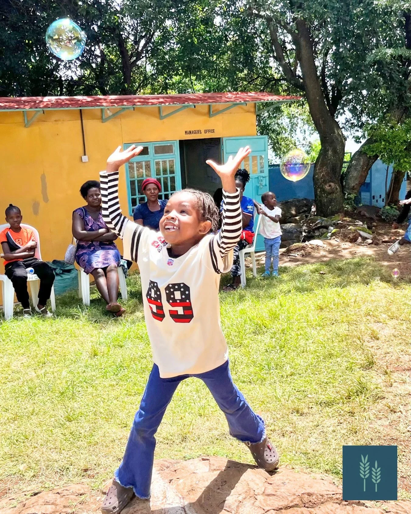 The story of Straw to Bread has always been one of intercontinental friendship. Why do we travel to Kenya each year? Without traveling to Kenya, we would not have the opportunity to fellowship with and learn from our friends. At Straw to Bread, we do
